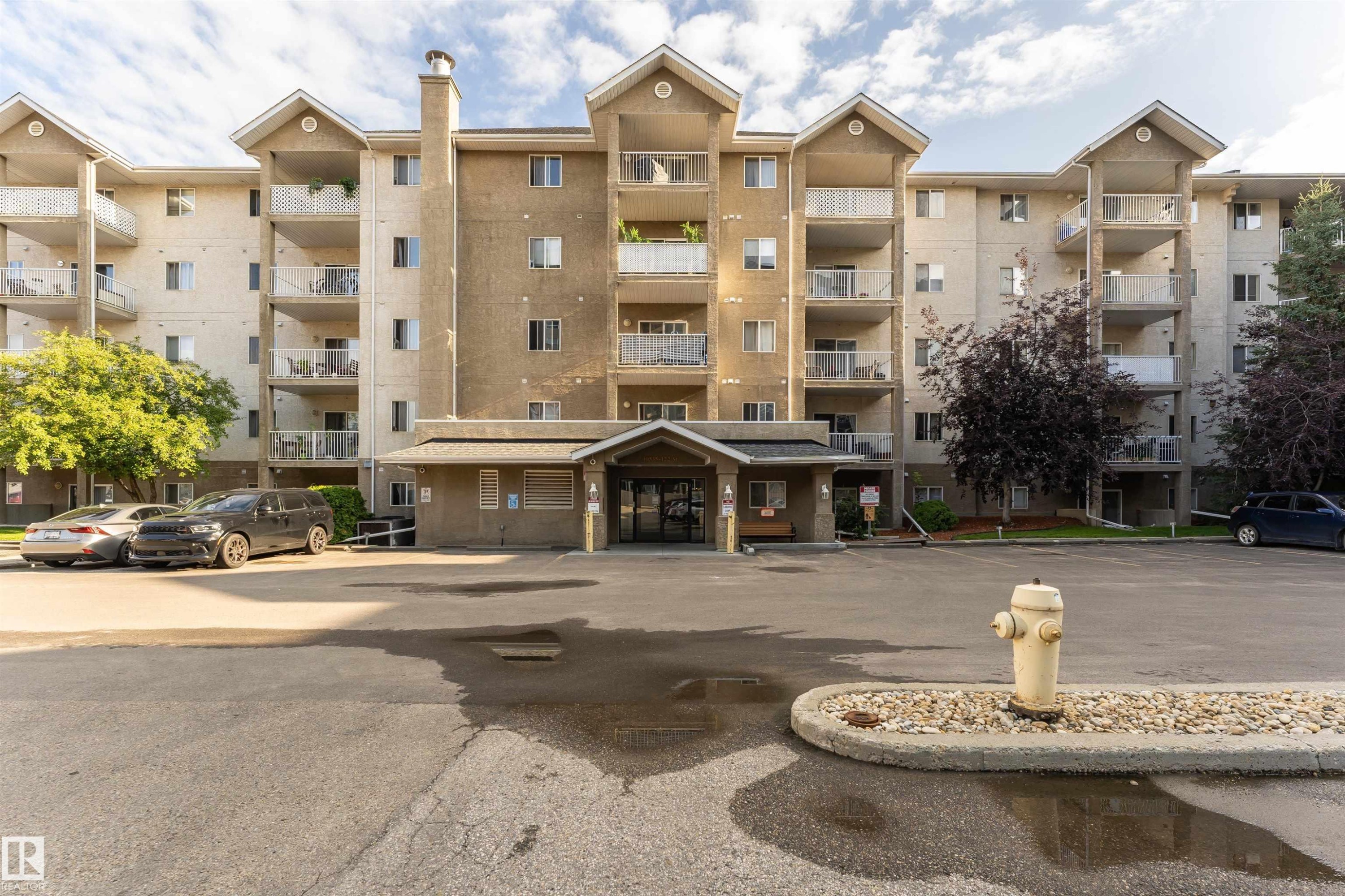 524 10535 122 Street, Edmonton, AB - Outdoor With Facade