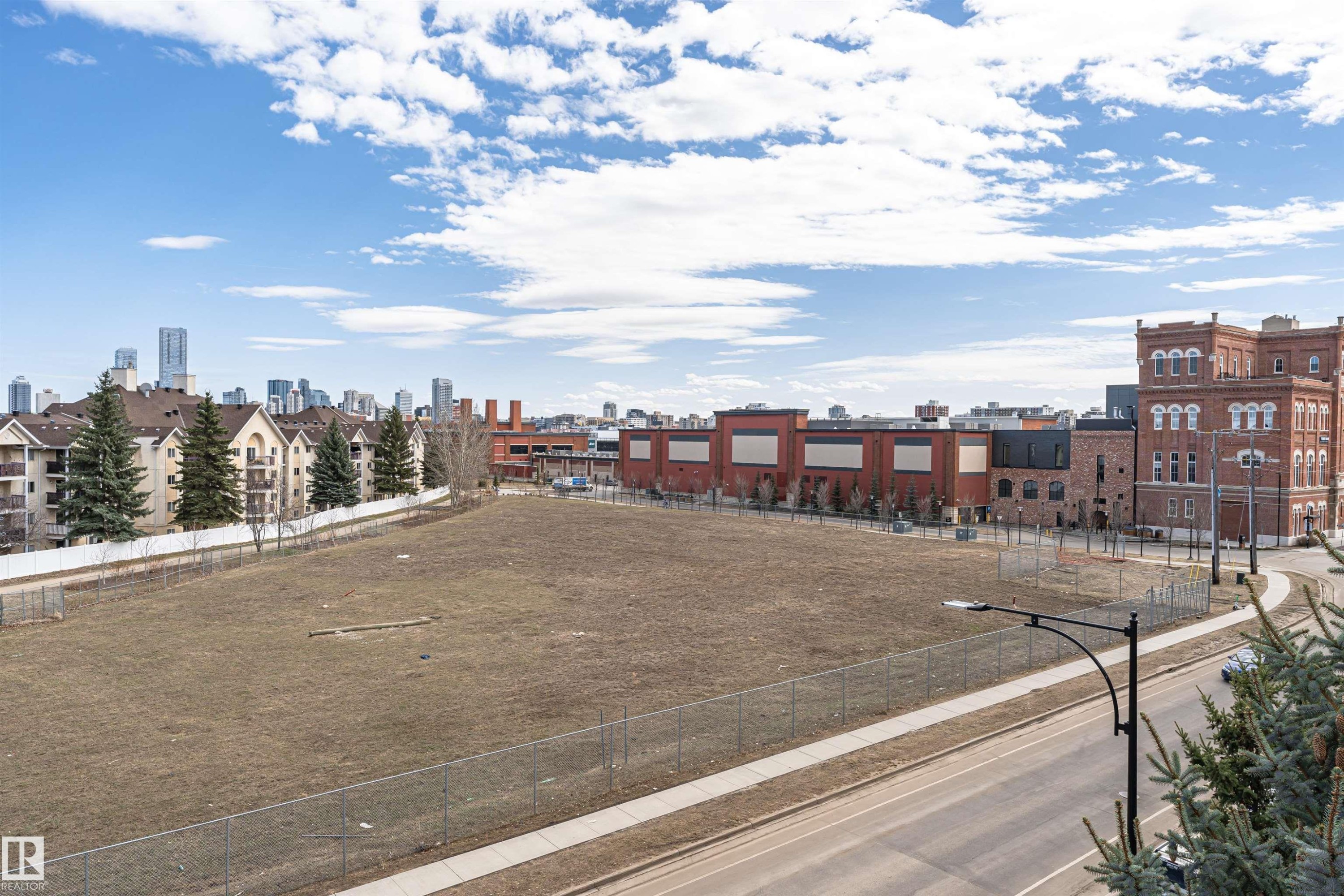 524 10535 122 Street, Edmonton, AB - Outdoor With View