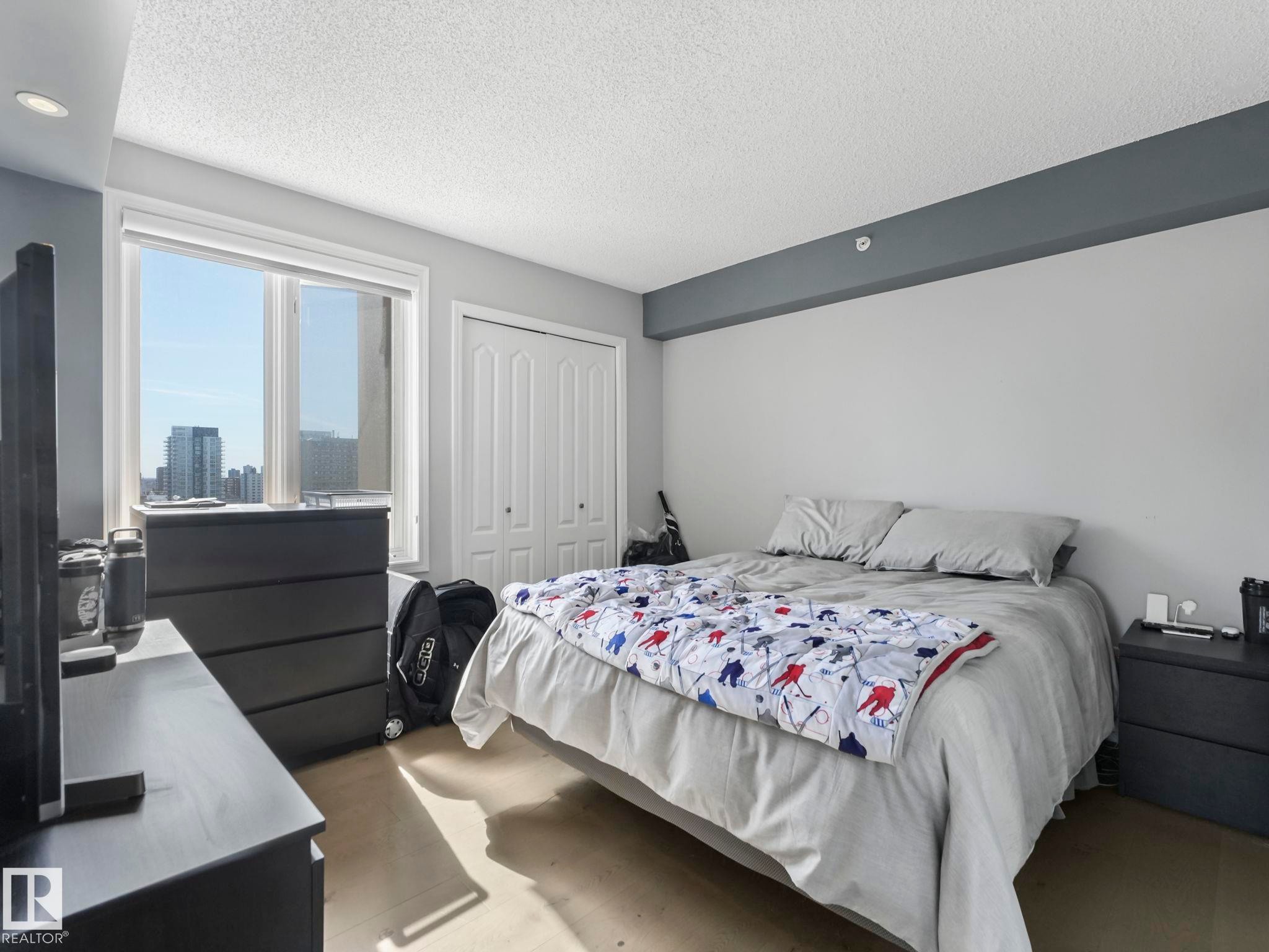 1404 10909 103 Avenue, Edmonton, AB - Indoor Photo Showing Bedroom