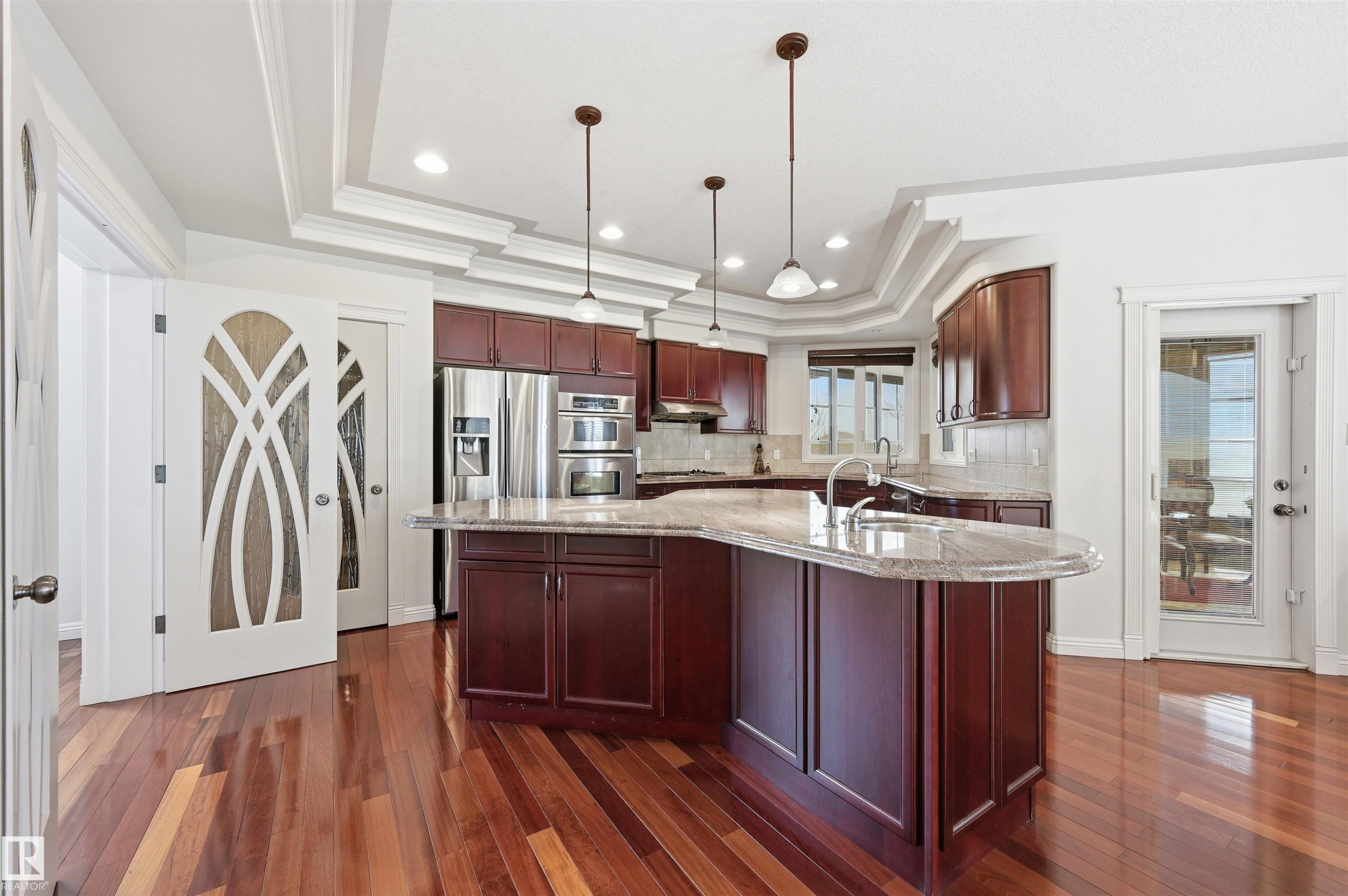 2423 Tegler Green, Edmonton, AB - Indoor Photo Showing Kitchen With Upgraded Kitchen