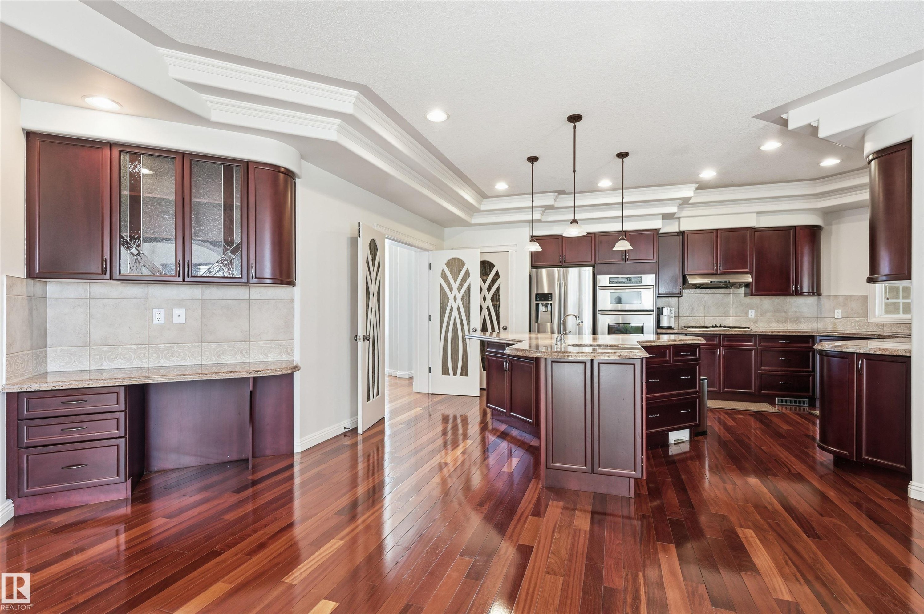 2423 Tegler Green, Edmonton, AB - Indoor Photo Showing Kitchen With Upgraded Kitchen