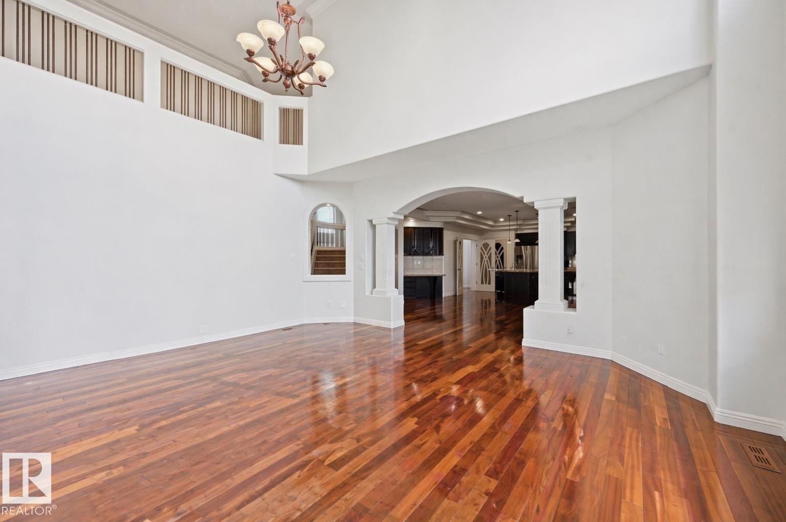 2423 Tegler Green, Edmonton, AB - Indoor Photo Showing Other Room