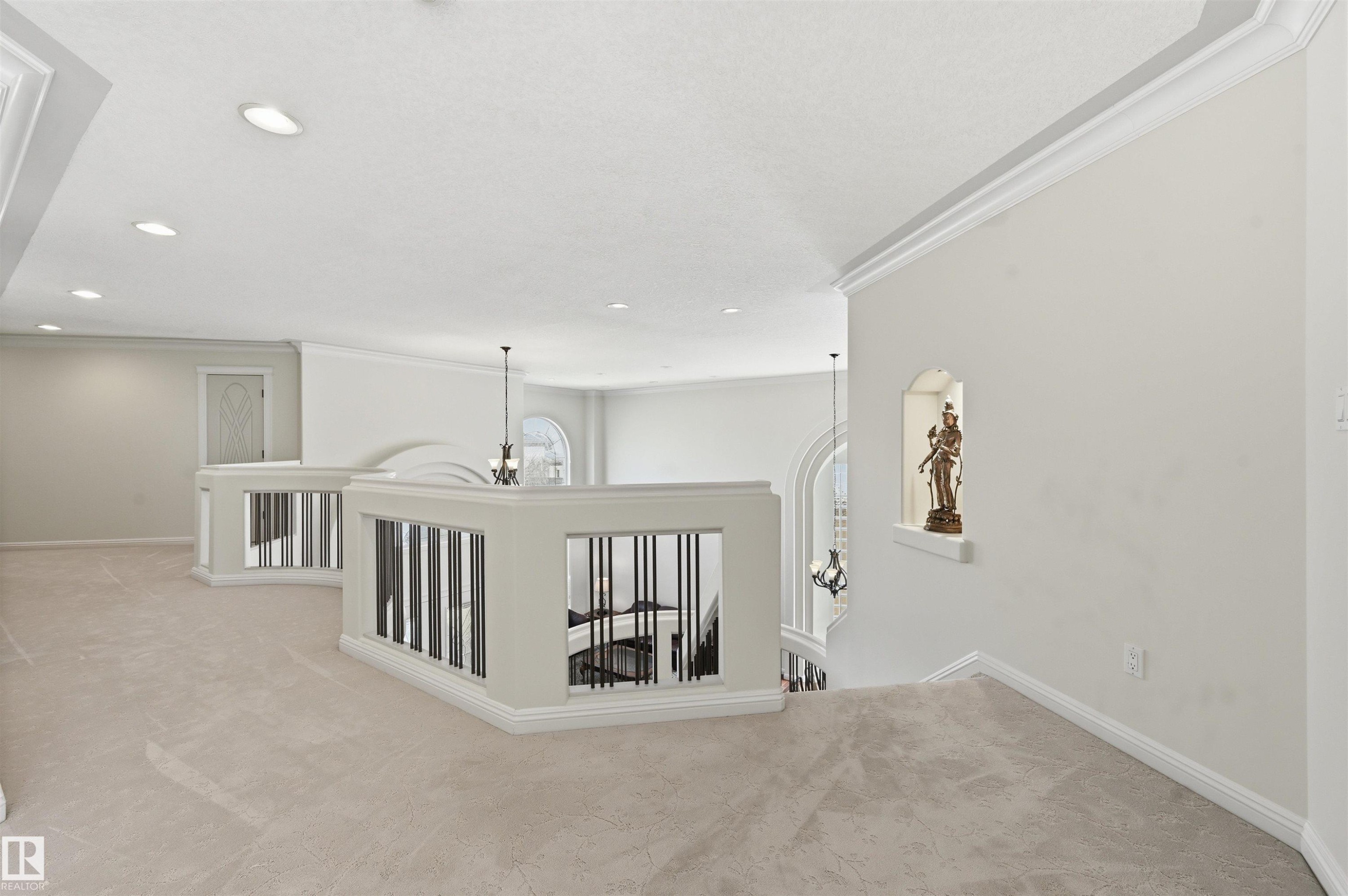 2423 Tegler Green, Edmonton, AB - Indoor Photo Showing Other Room