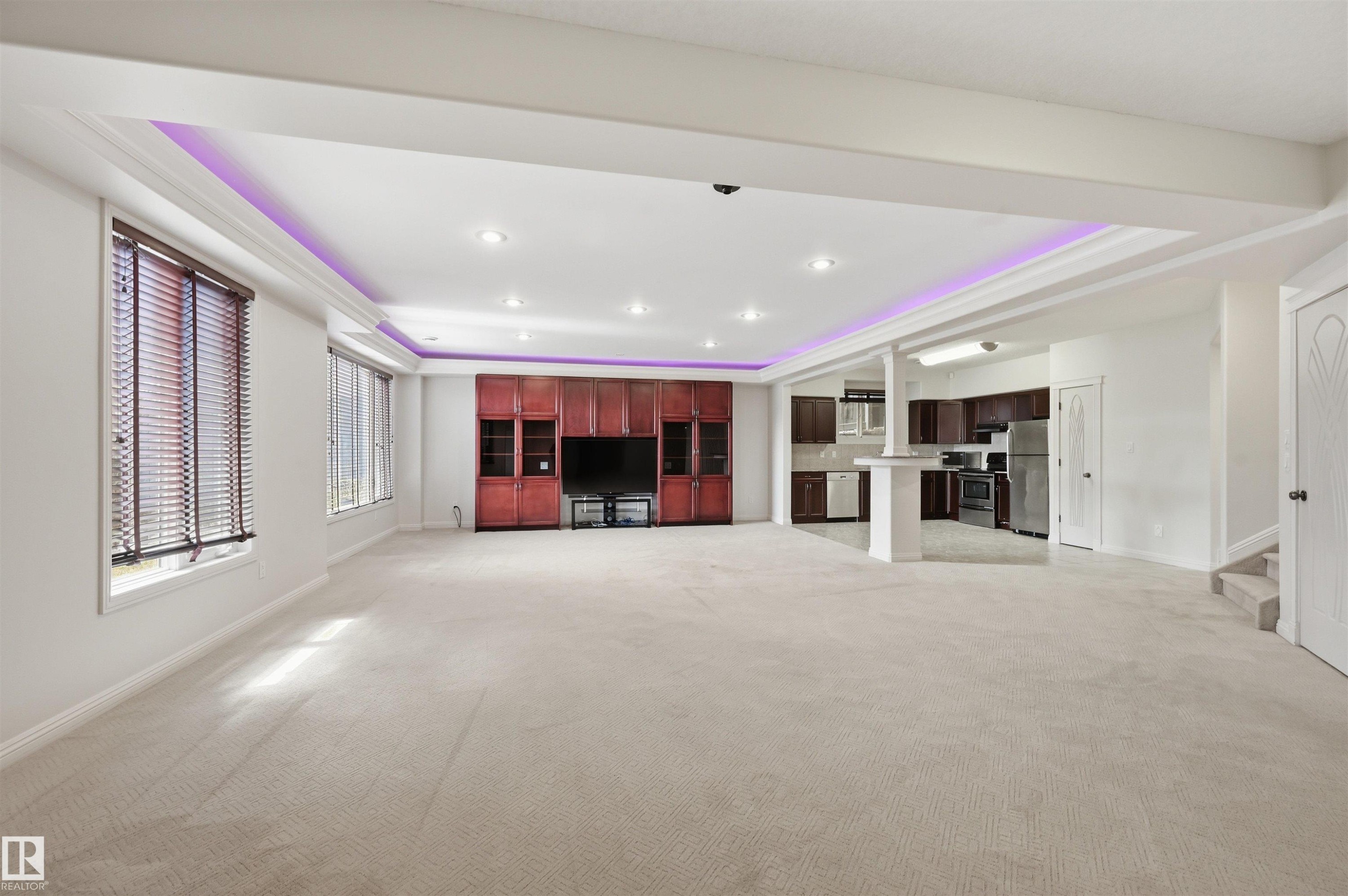 2423 Tegler Green, Edmonton, AB - Indoor Photo Showing Other Room