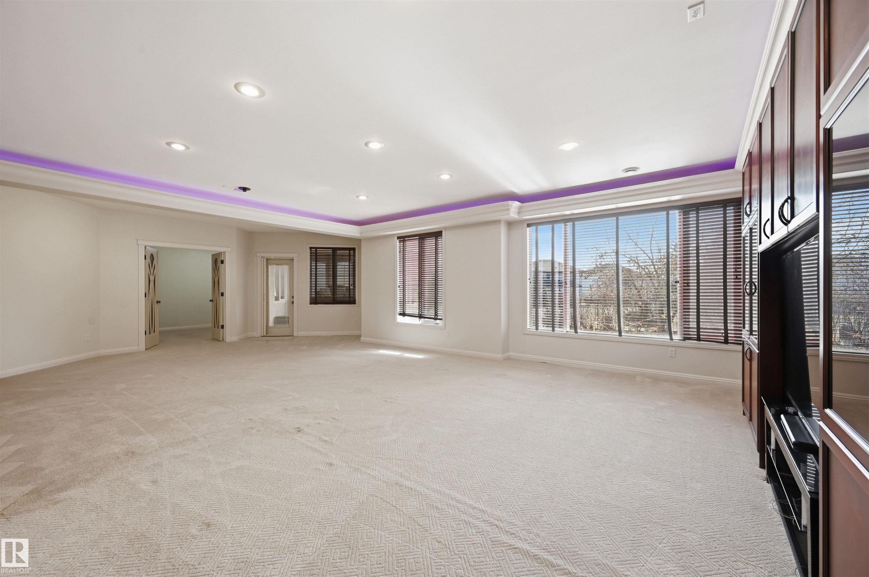 2423 Tegler Green, Edmonton, AB - Indoor Photo Showing Other Room