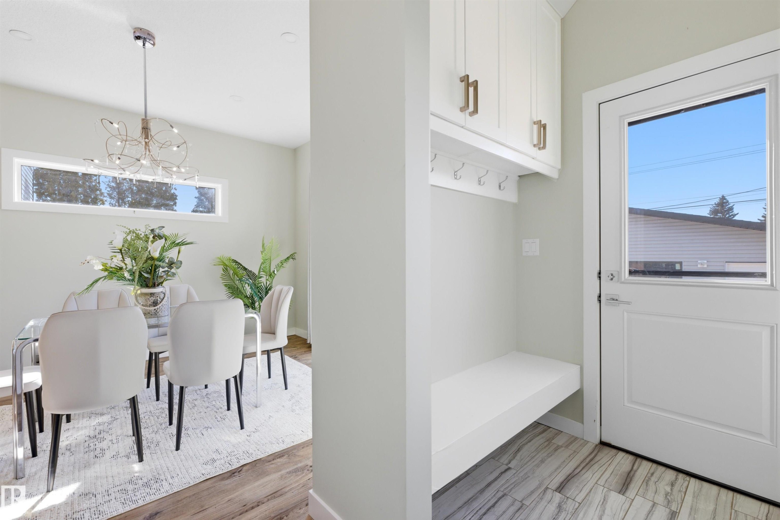 9928 151 Street Nw, Edmonton, AB - Indoor Photo Showing Dining Room