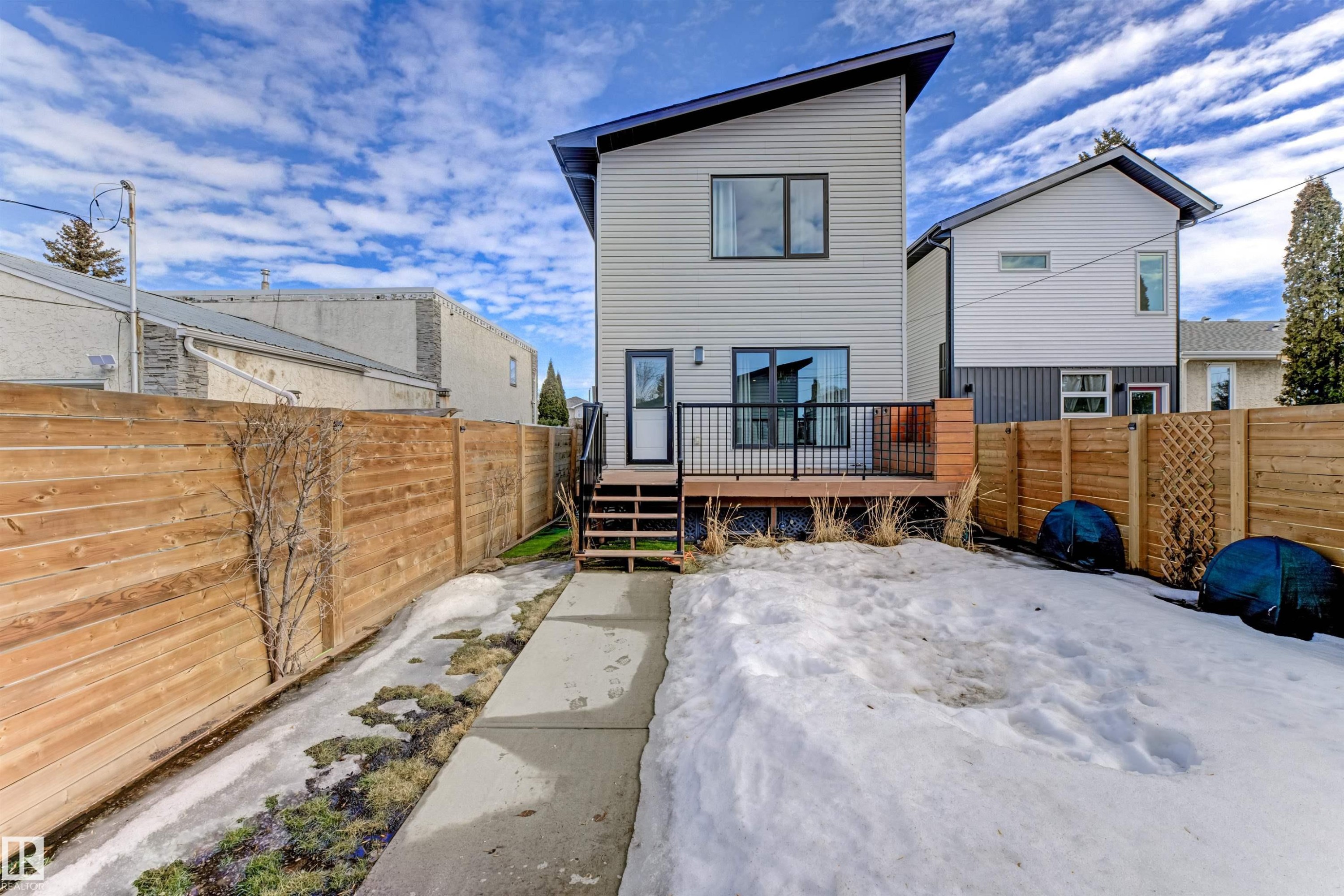 9928 151 Street Nw, Edmonton, AB - Outdoor With Deck Patio Veranda