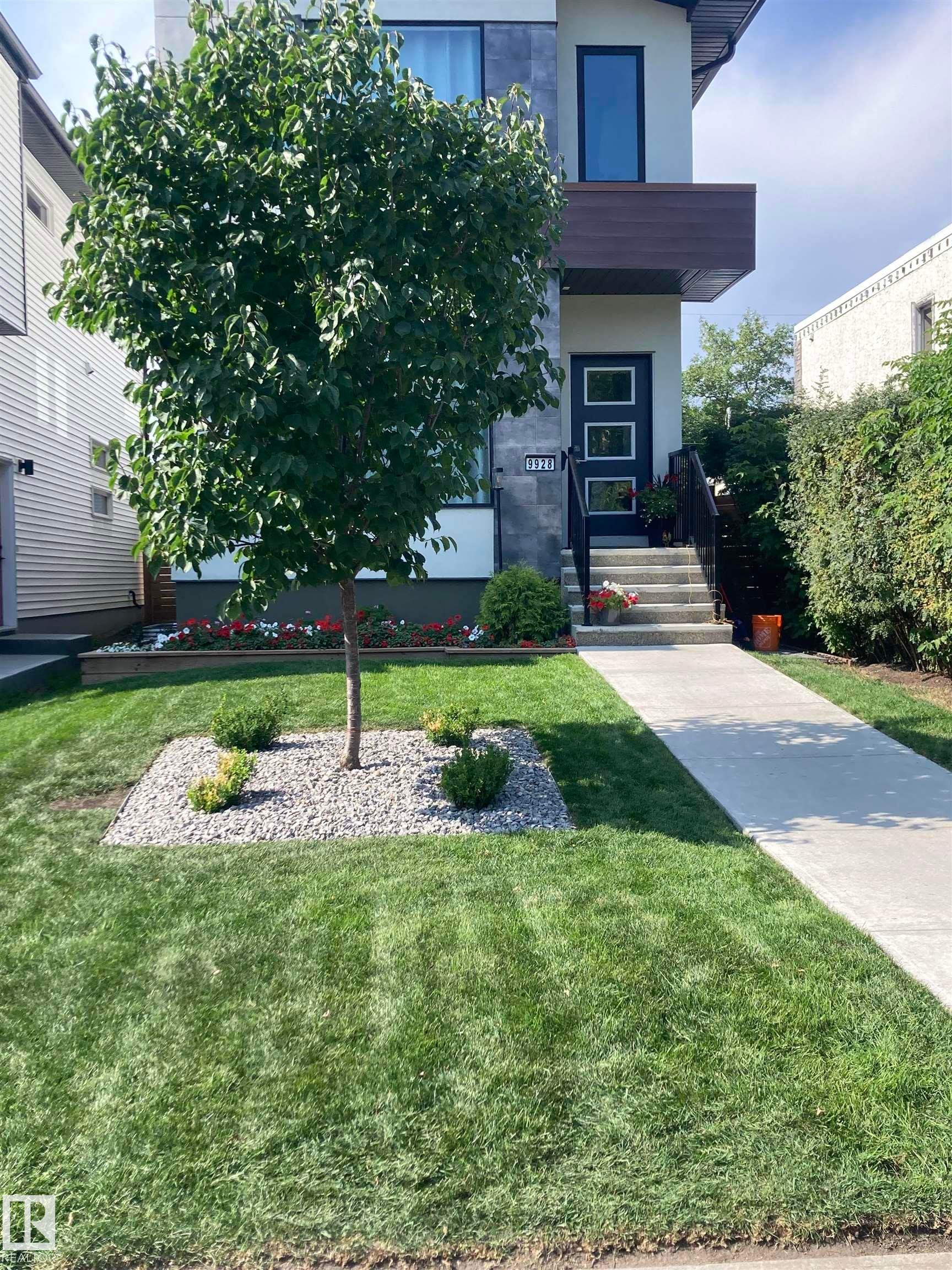 9928 151 Street Nw, Edmonton, AB - Outdoor
