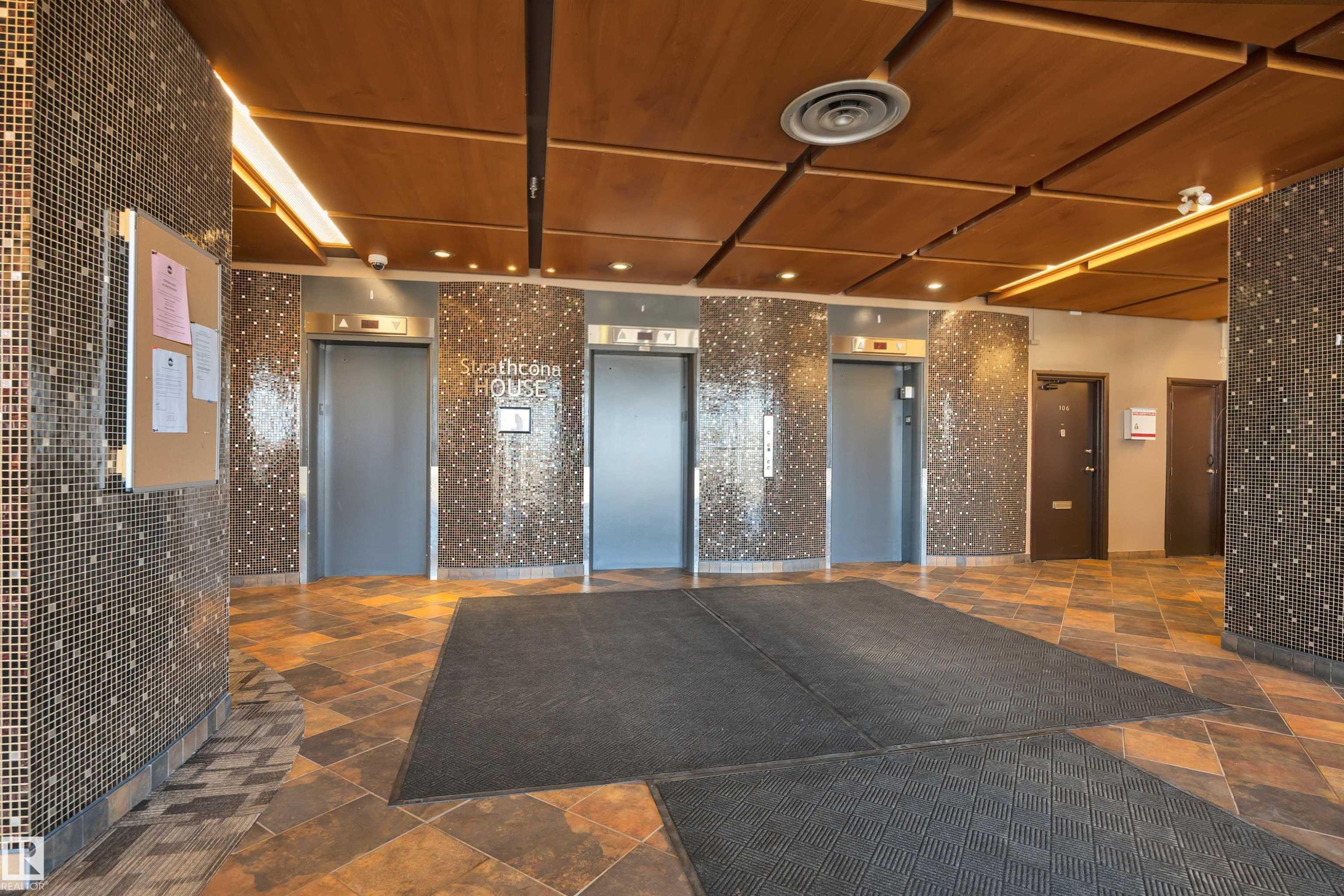 210 10883 Saskatchewan Drive, Edmonton, AB - Photo Showing Other Room