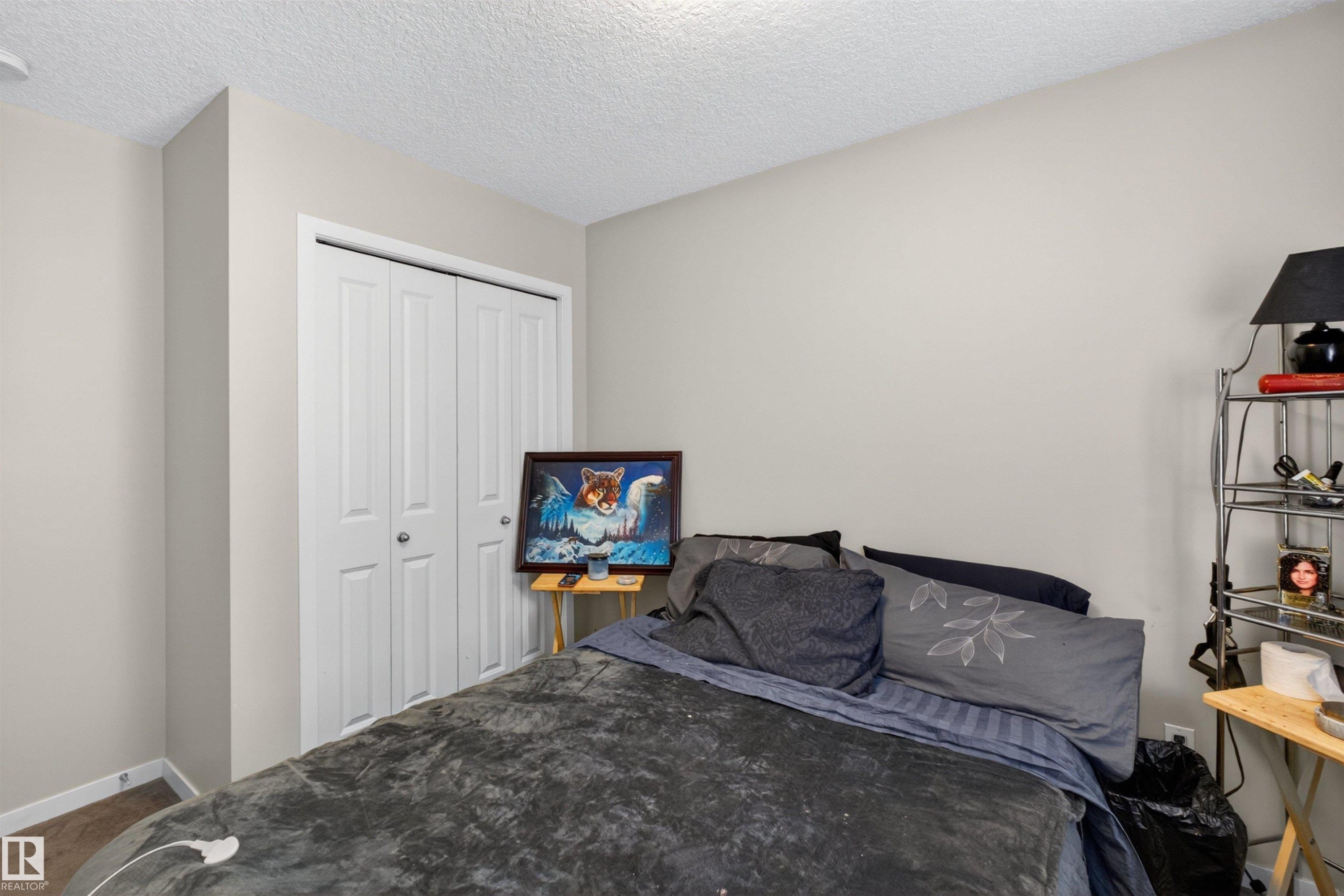 9 320 Secord Boulevard, Edmonton, AB - Indoor Photo Showing Bedroom