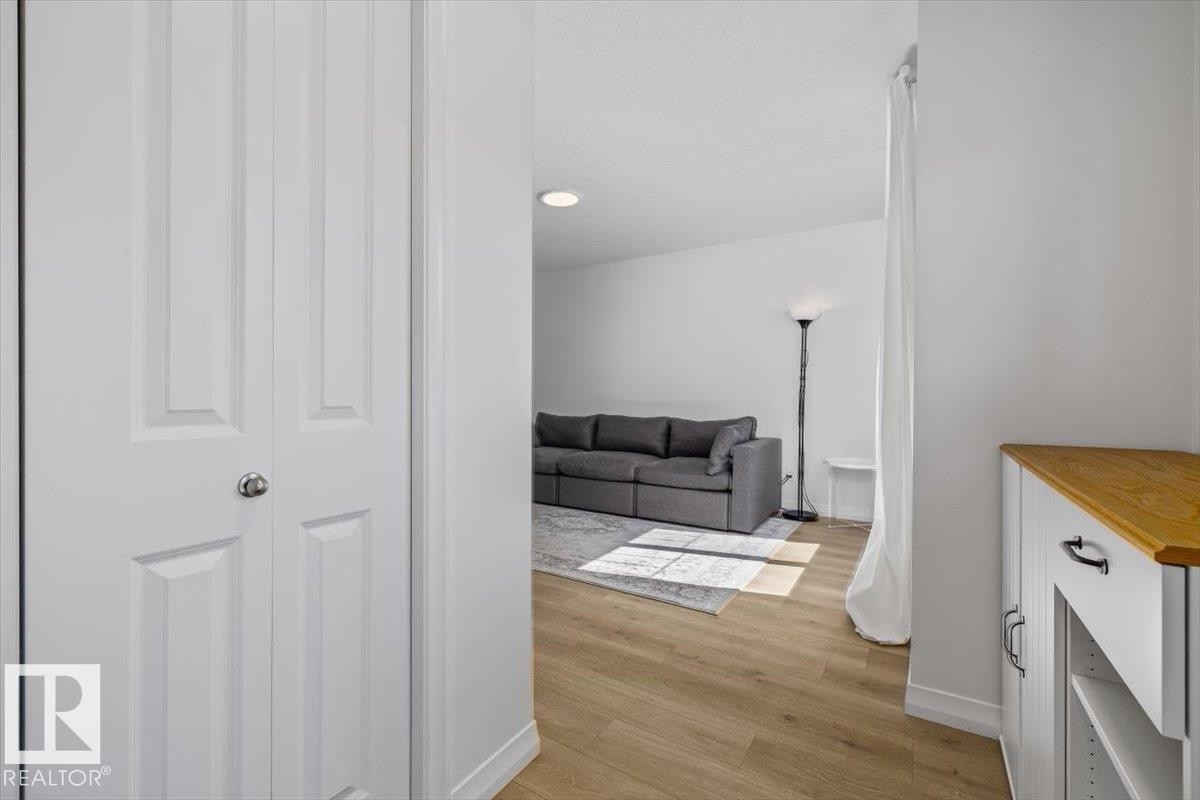 2418 Trumpeter Way, Edmonton, AB - Indoor Photo Showing Other Room