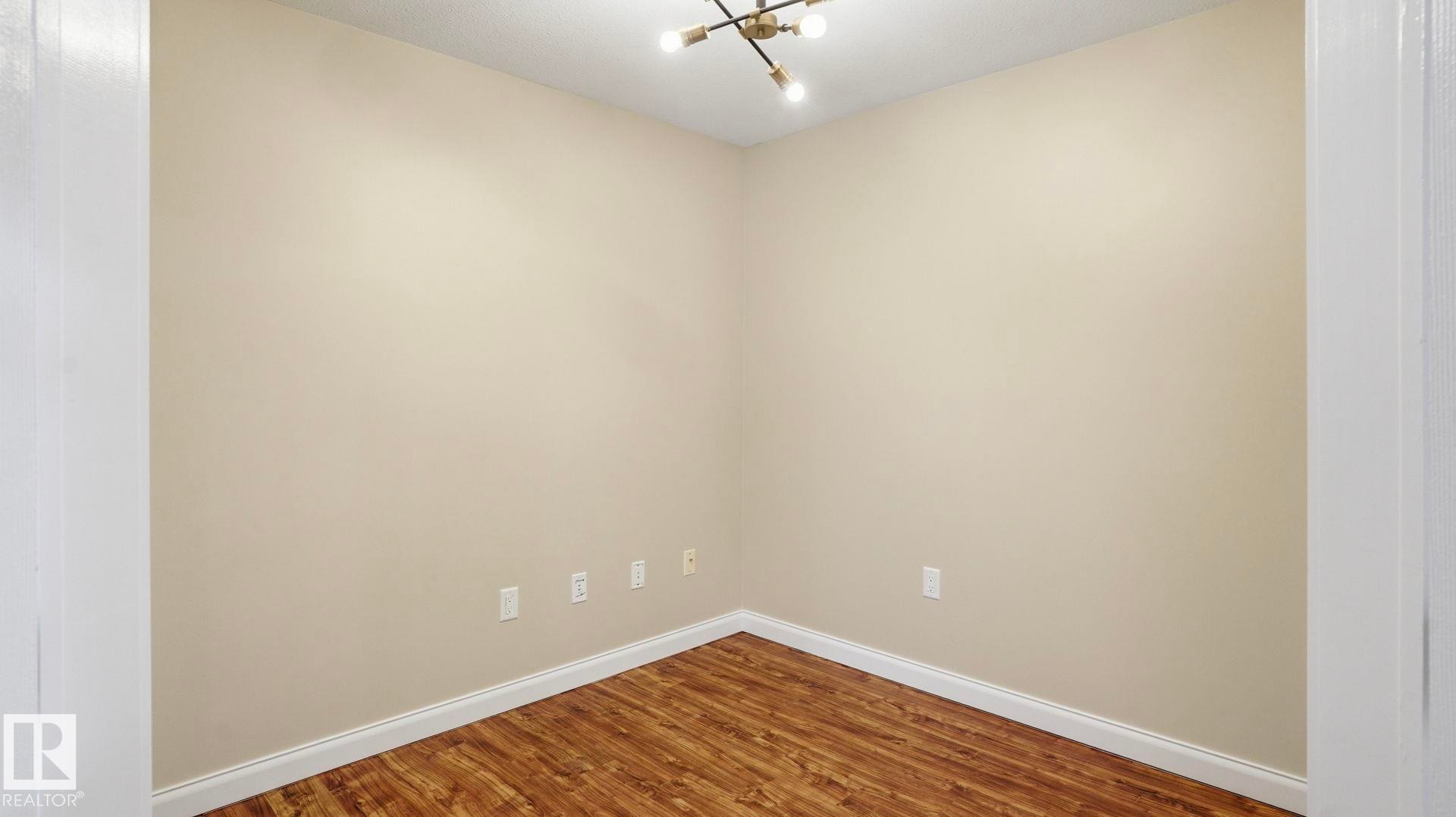 138 1406 Hodgson Way, Edmonton, AB - Indoor Photo Showing Other Room