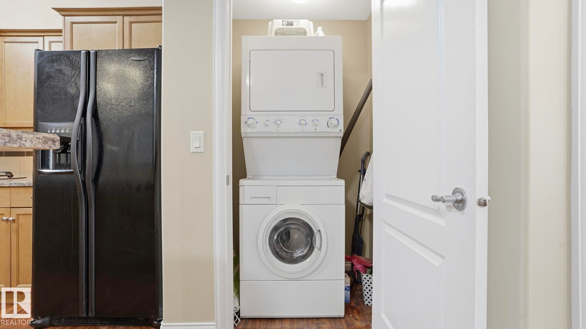 138 1406 Hodgson Way, Edmonton, AB - Indoor Photo Showing Laundry Room
