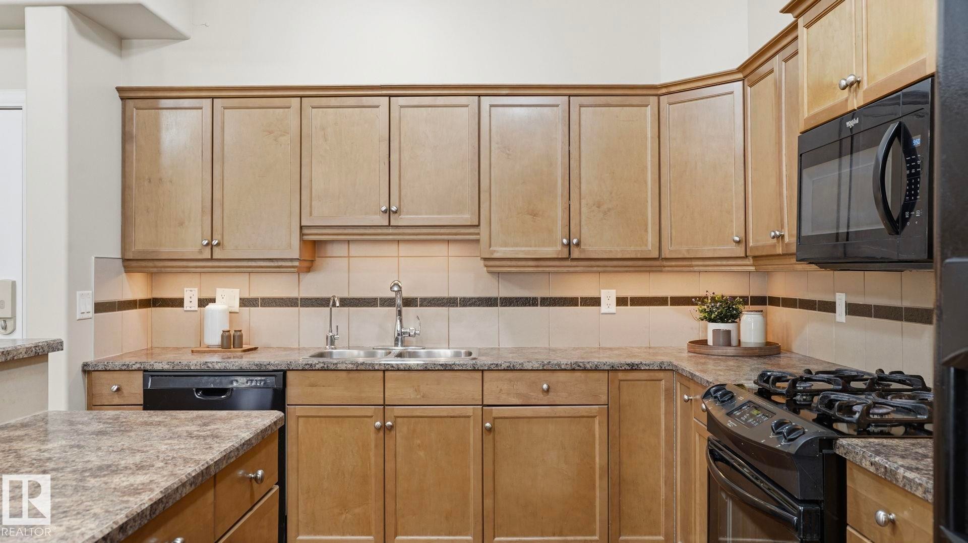 138 1406 Hodgson Way, Edmonton, AB - Indoor Photo Showing Kitchen