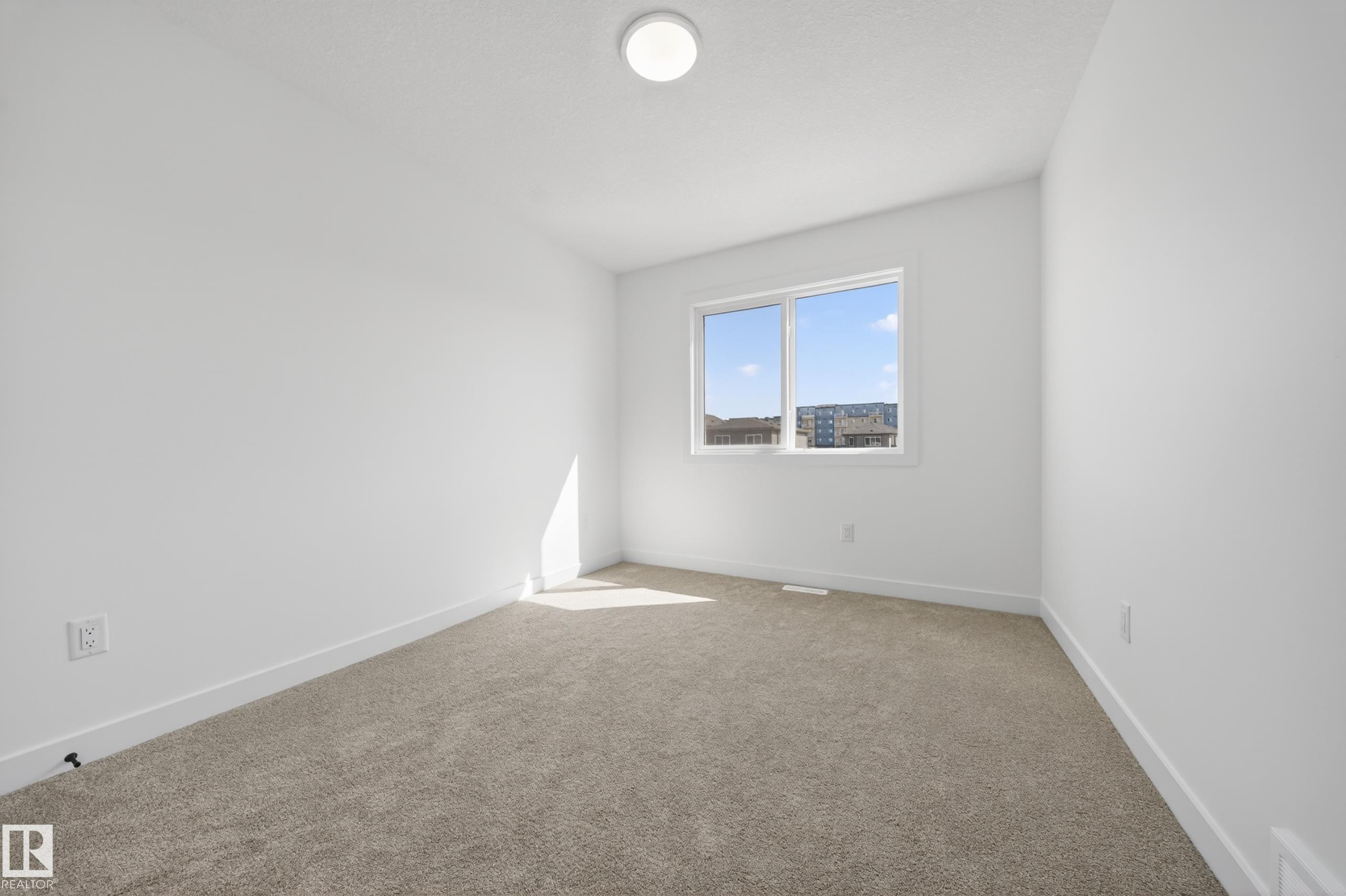 227 Deer Valley Drive, Leduc, AB - Indoor Photo Showing Other Room
