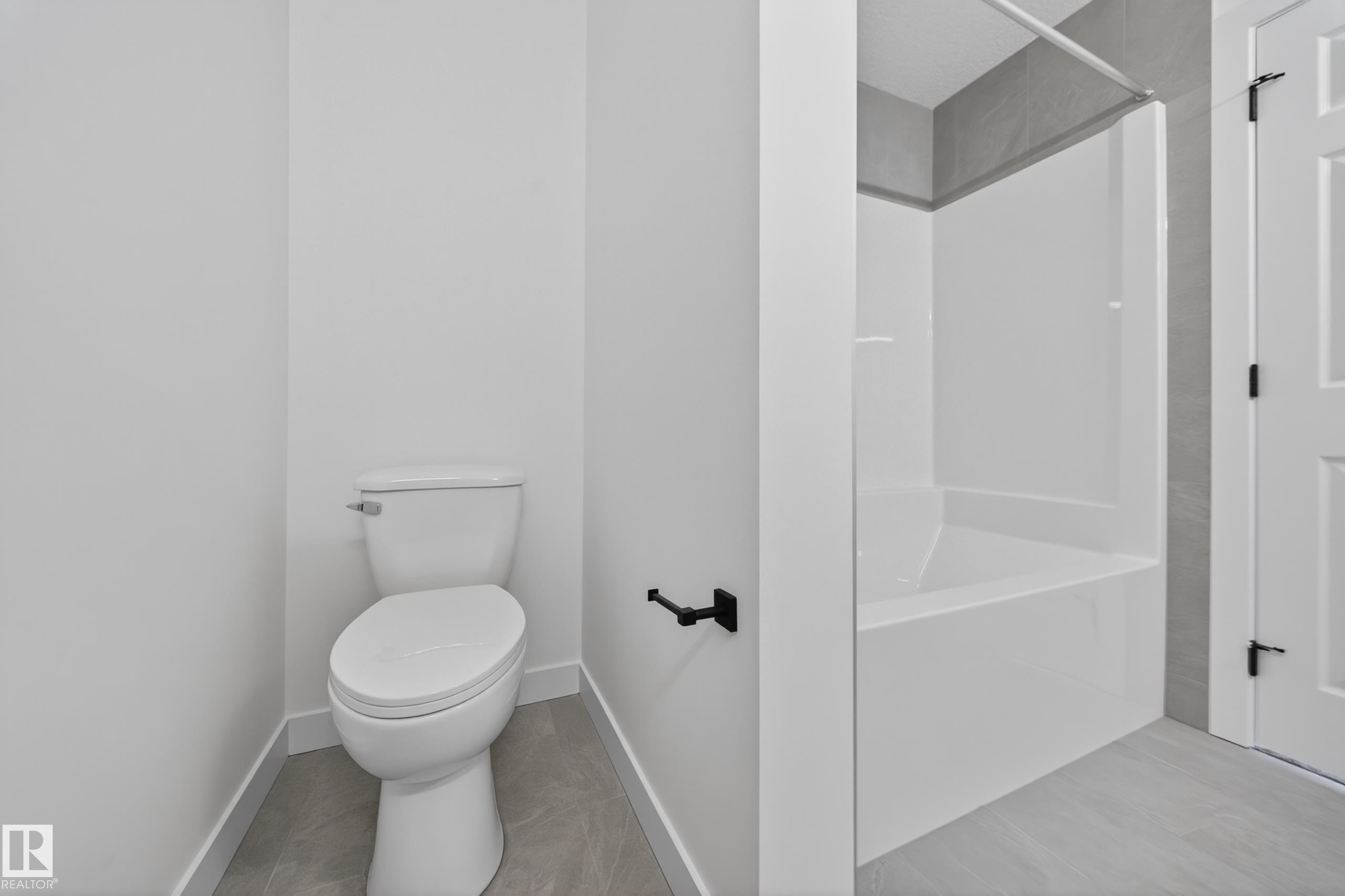 227 Deer Valley Drive, Leduc, AB - Indoor Photo Showing Bathroom