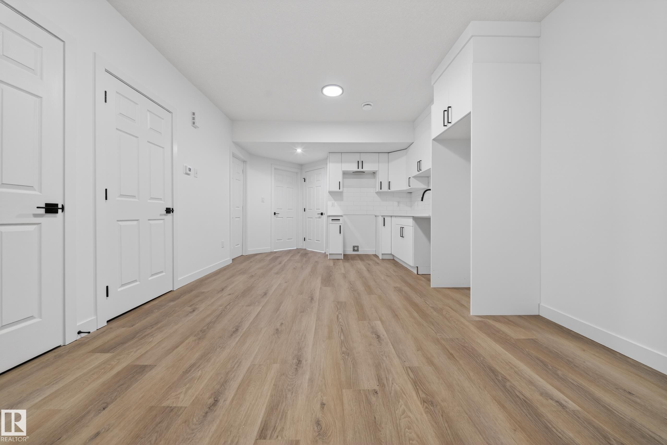 227 Deer Valley Drive, Leduc, AB - Indoor Photo Showing Other Room