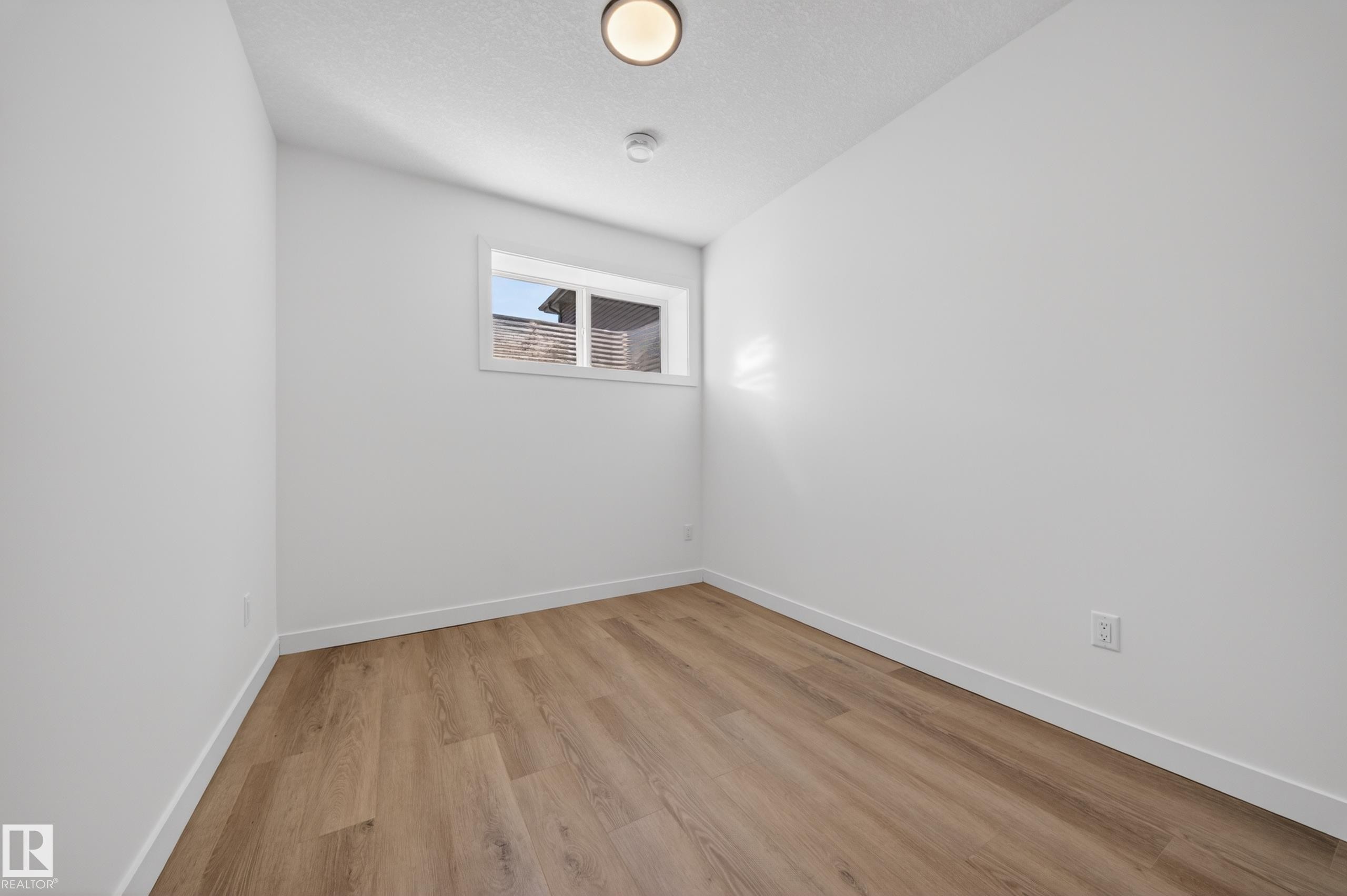 227 Deer Valley Drive, Leduc, AB - Indoor Photo Showing Other Room