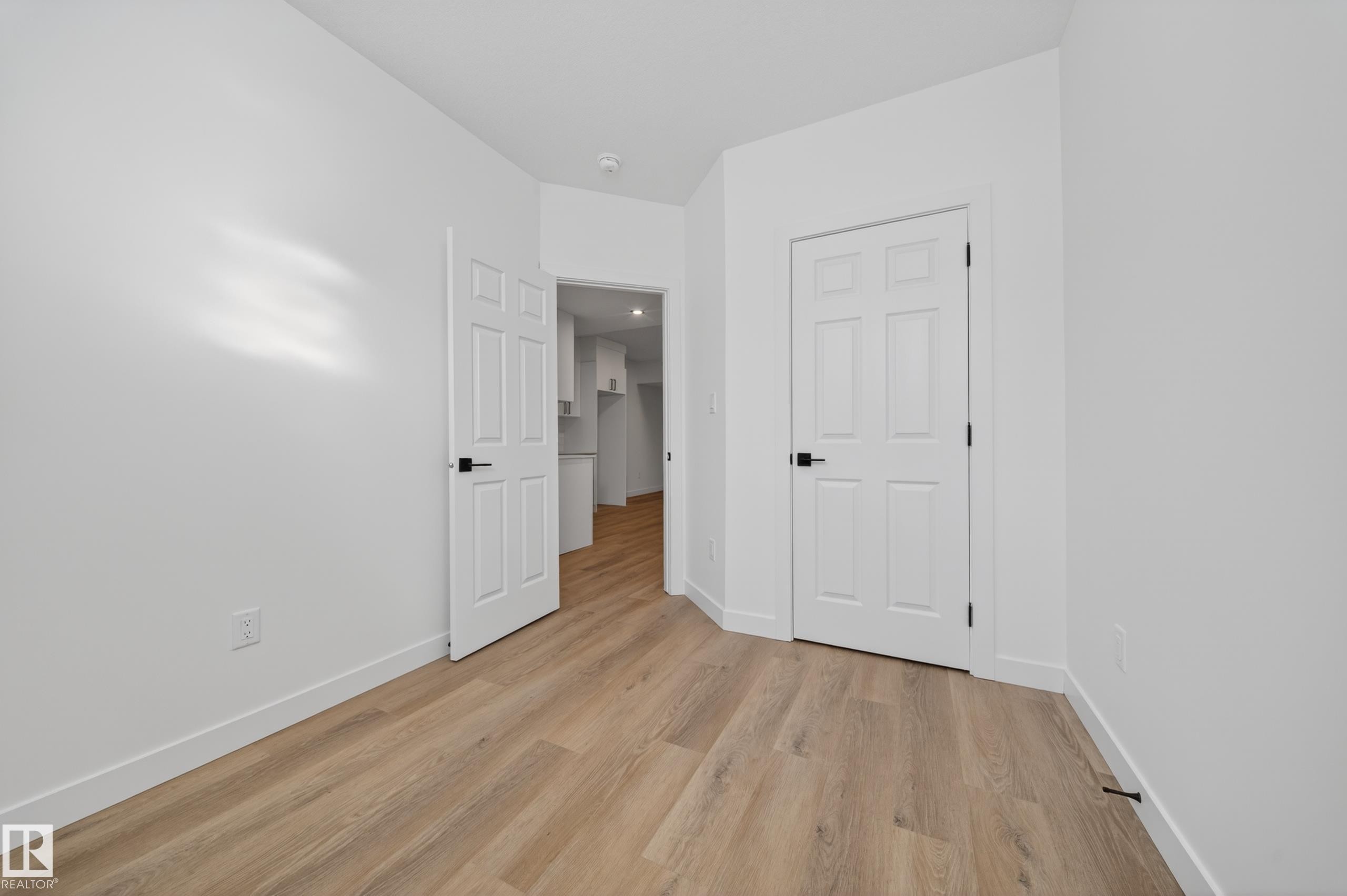 227 Deer Valley Drive, Leduc, AB - Indoor Photo Showing Other Room
