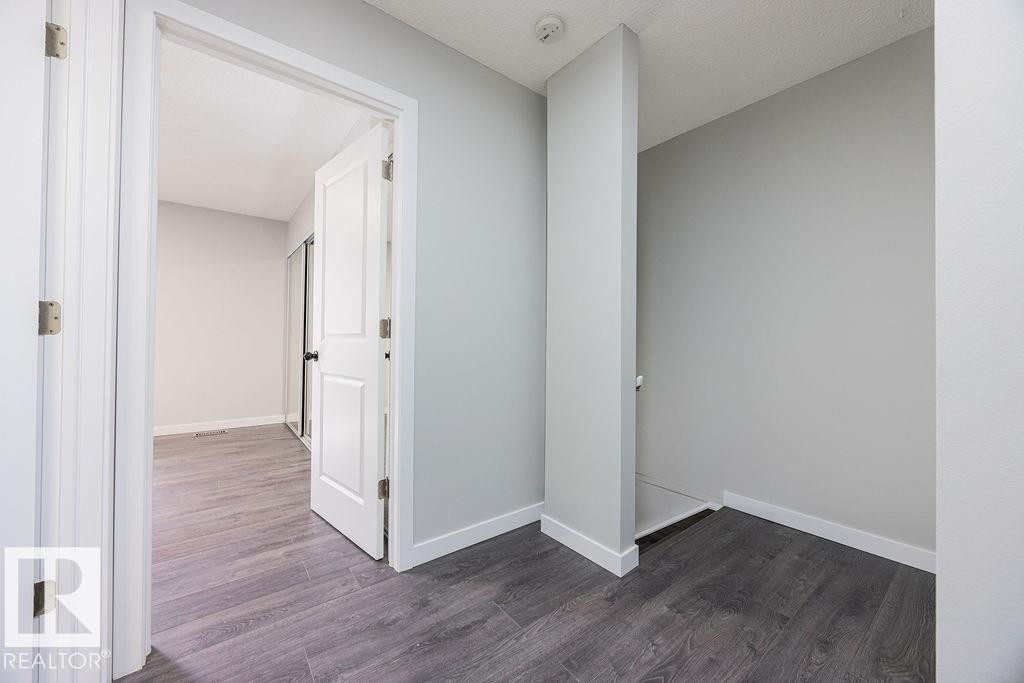 113 Abbottsfield Road, Edmonton, AB - Indoor Photo Showing Other Room