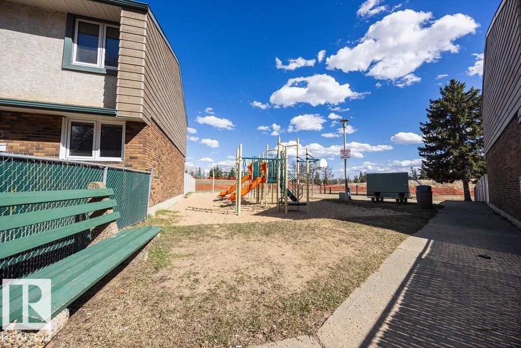 113 Abbottsfield Road, Edmonton, AB - Outdoor