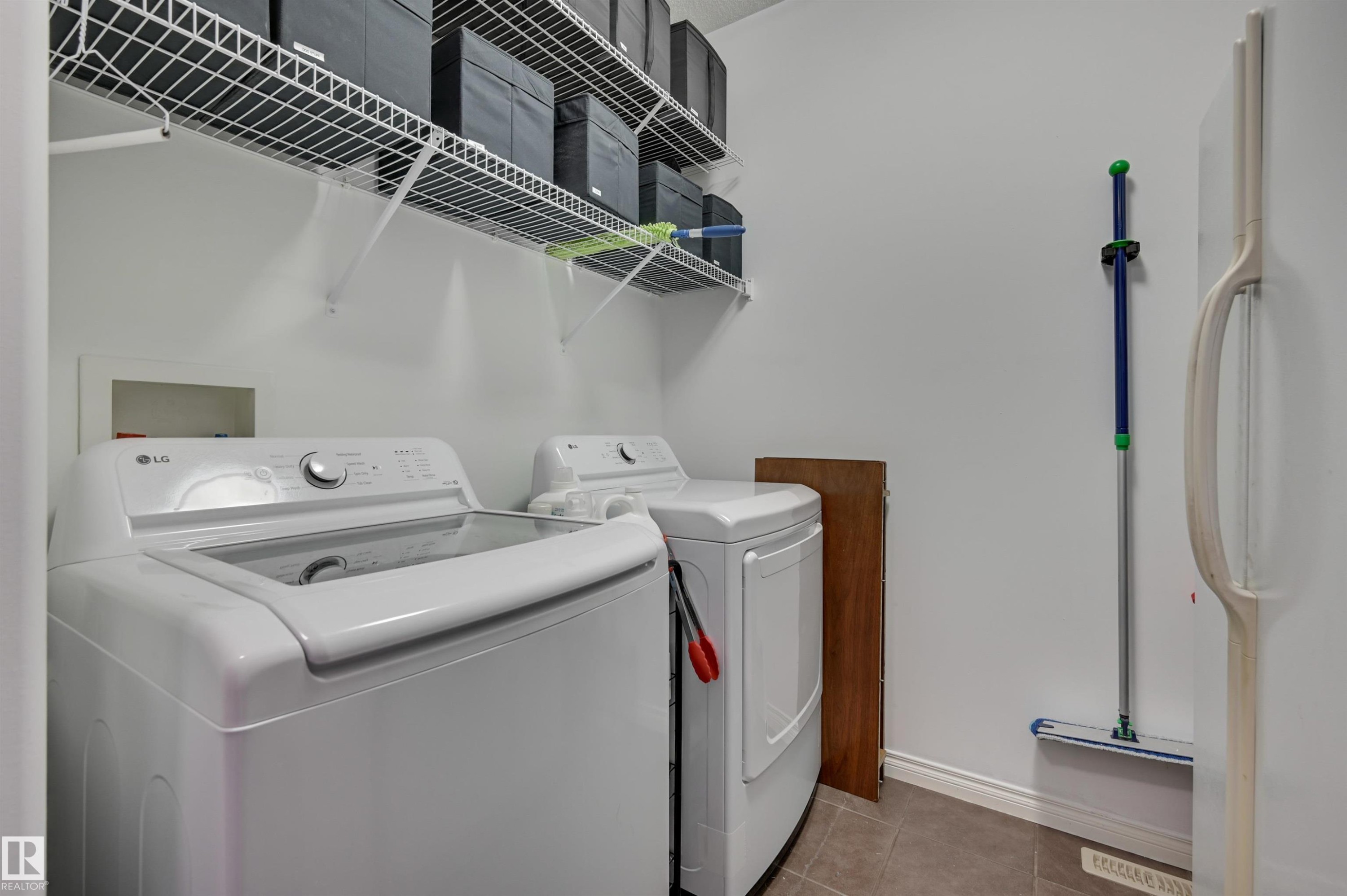 20645 93A Avenue, Edmonton, AB - Indoor Photo Showing Laundry Room