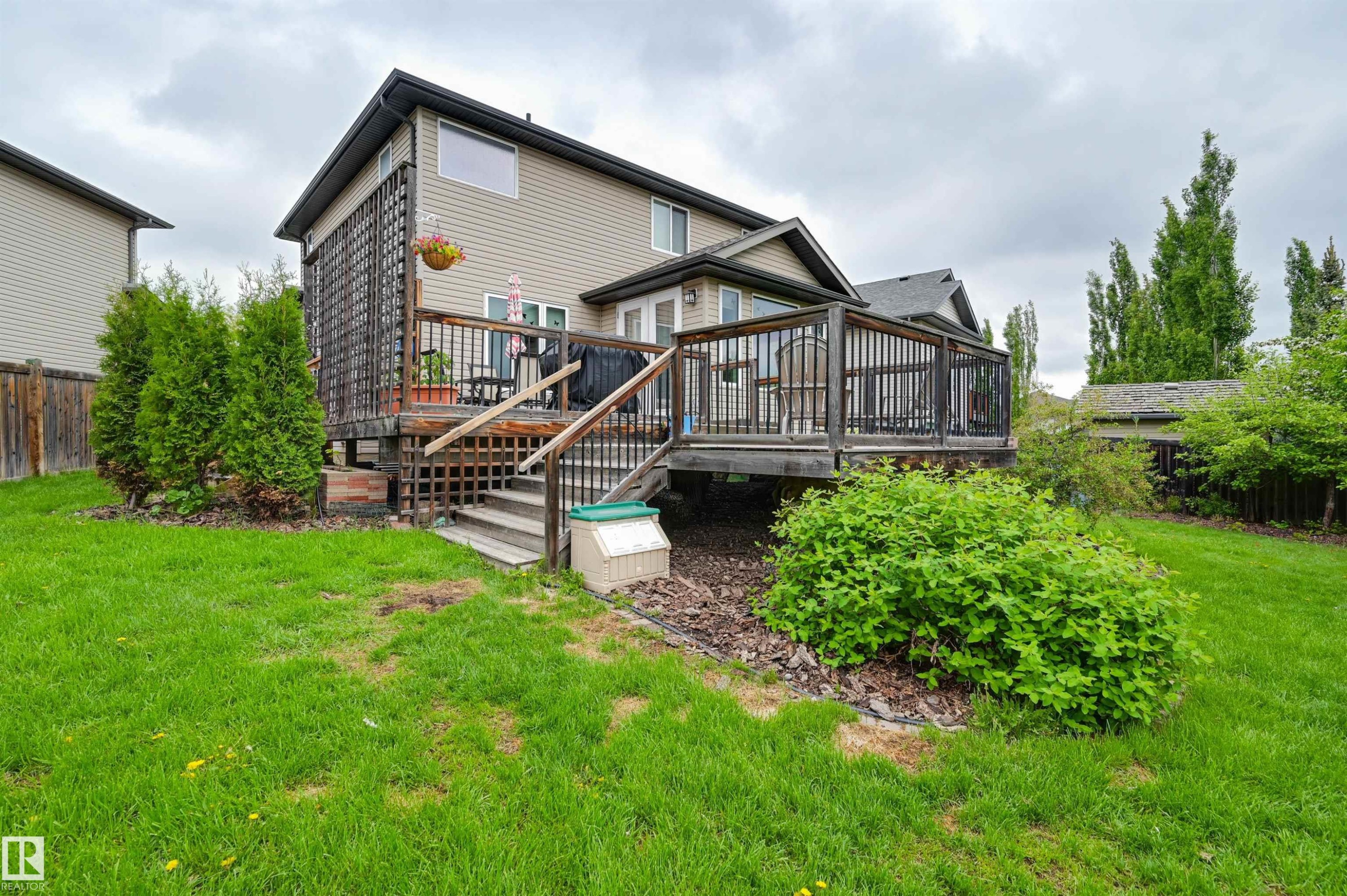 20645 93A Avenue, Edmonton, AB - Outdoor