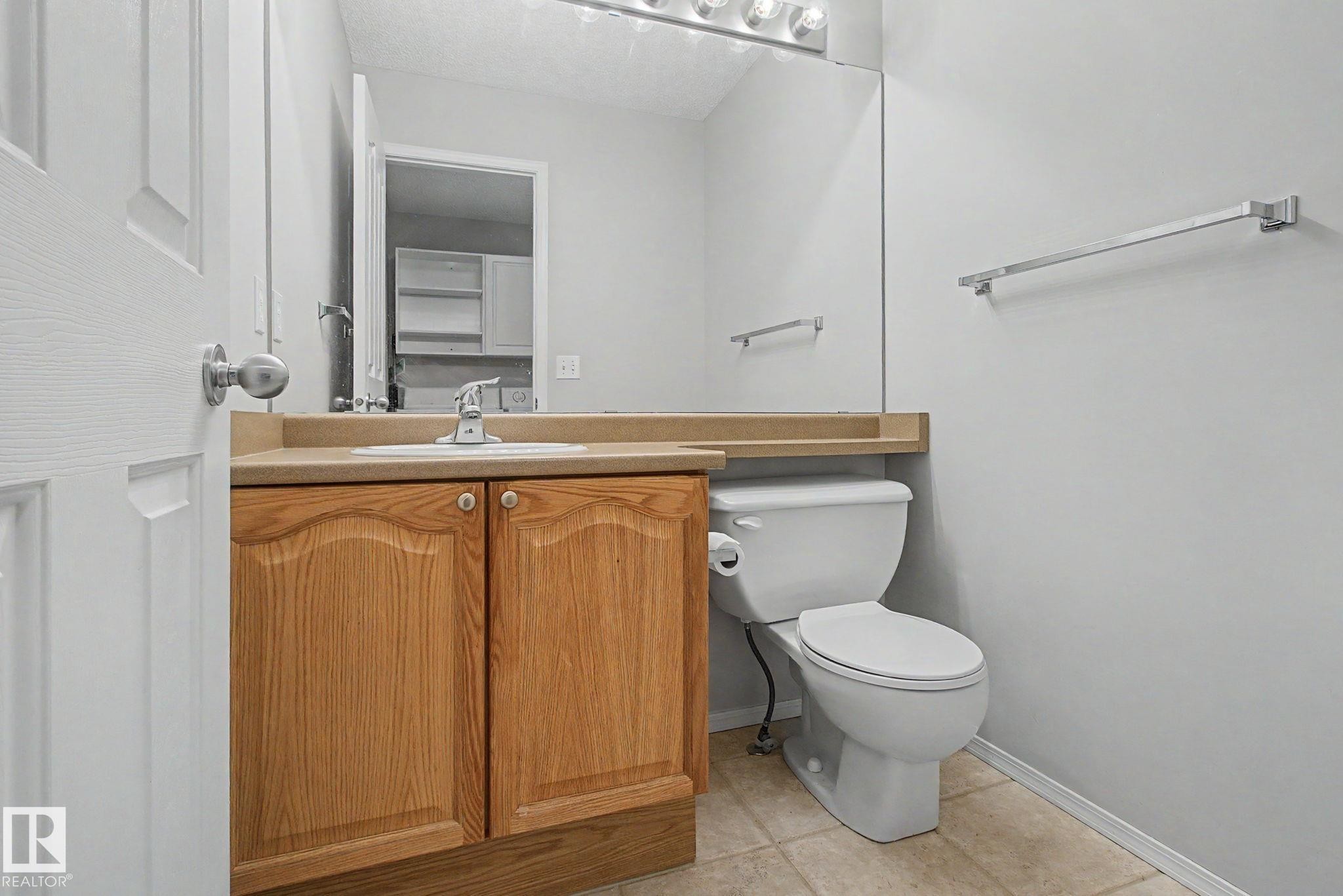 3505 Mclean Crescent, Edmonton, AB - Indoor Photo Showing Bathroom