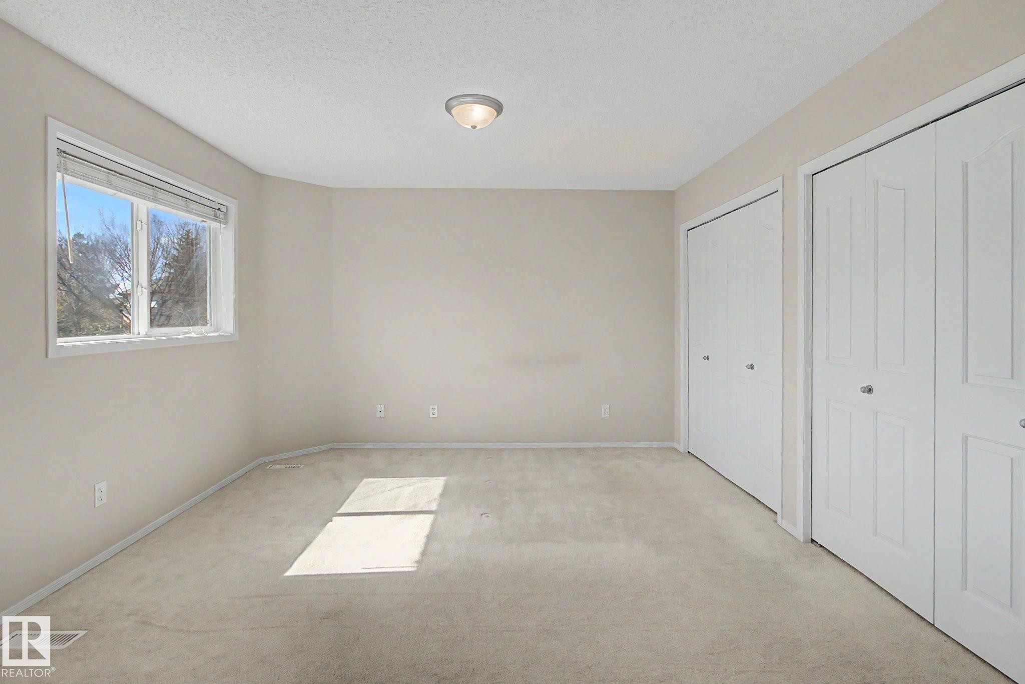 3505 Mclean Crescent, Edmonton, AB - Indoor Photo Showing Other Room