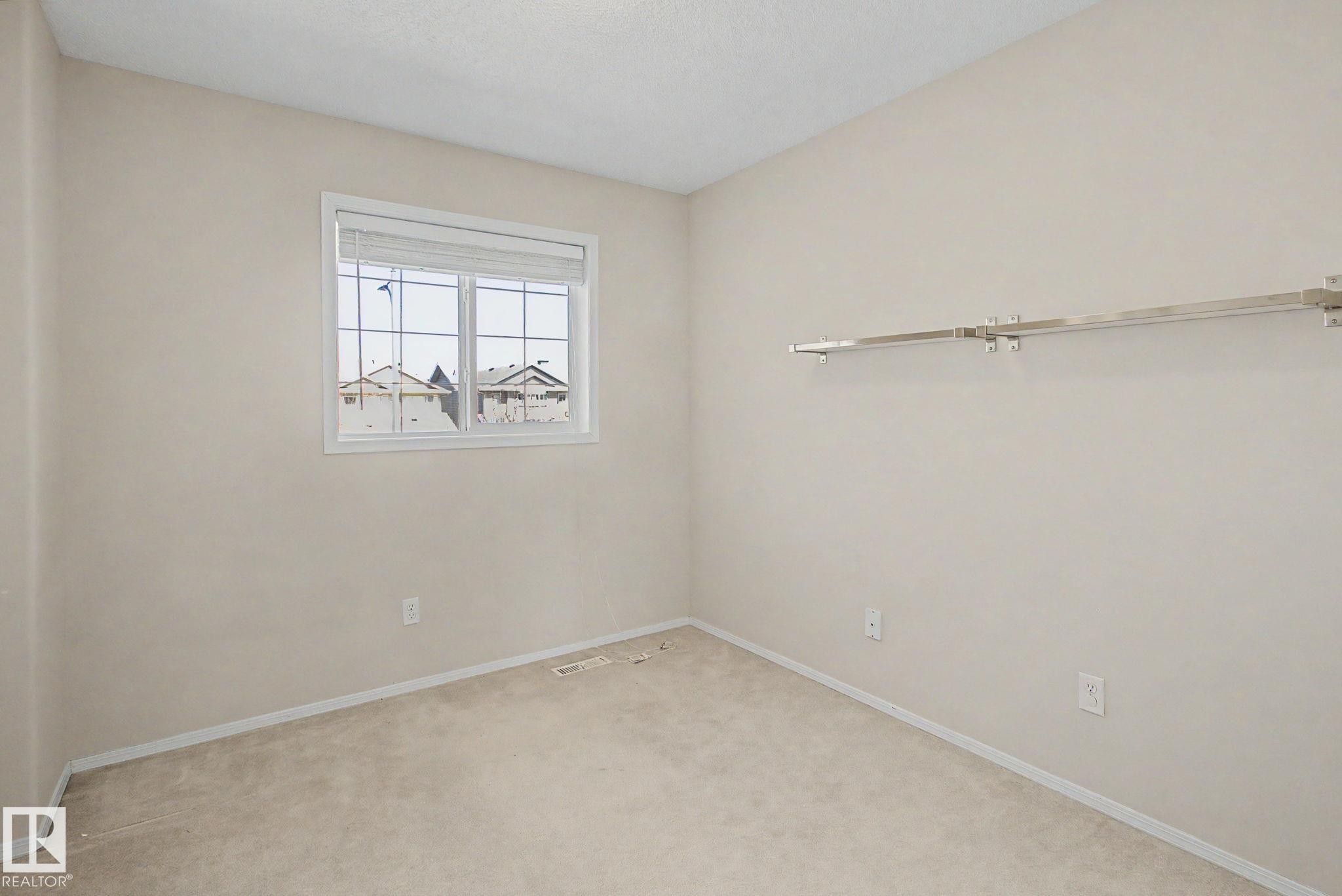 3505 Mclean Crescent, Edmonton, AB - Indoor Photo Showing Other Room