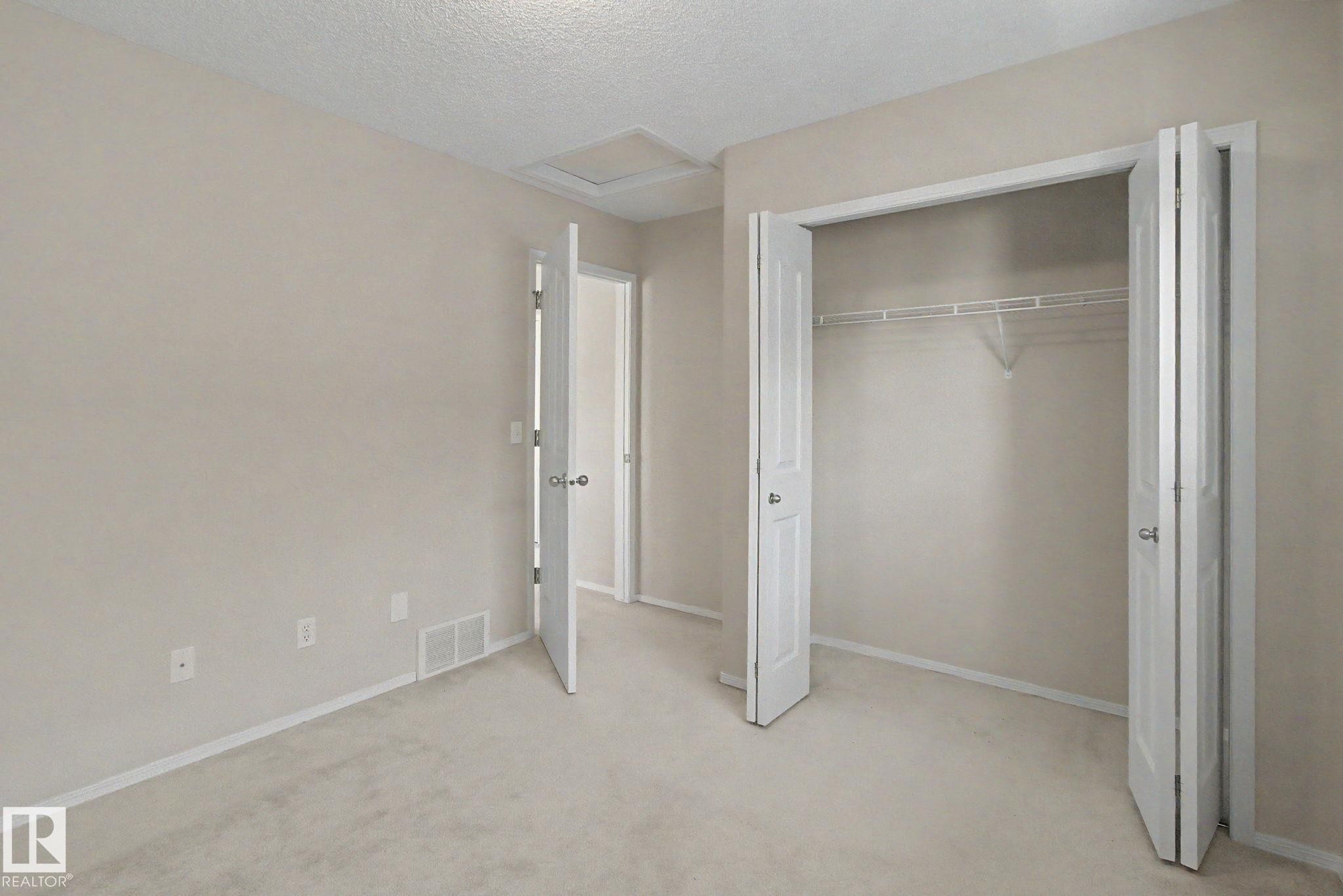 3505 Mclean Crescent, Edmonton, AB - Indoor Photo Showing Other Room