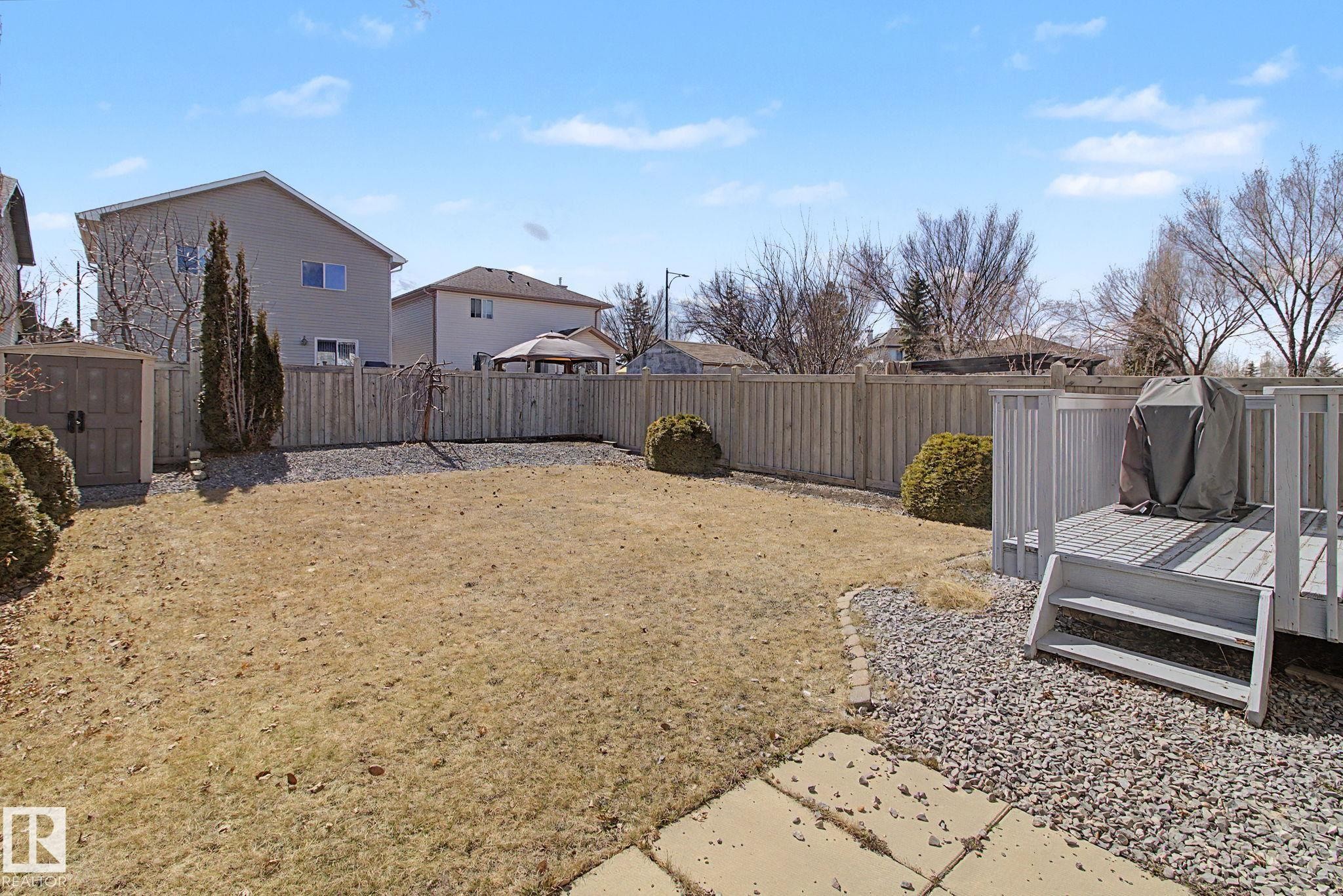 3505 Mclean Crescent, Edmonton, AB - Outdoor