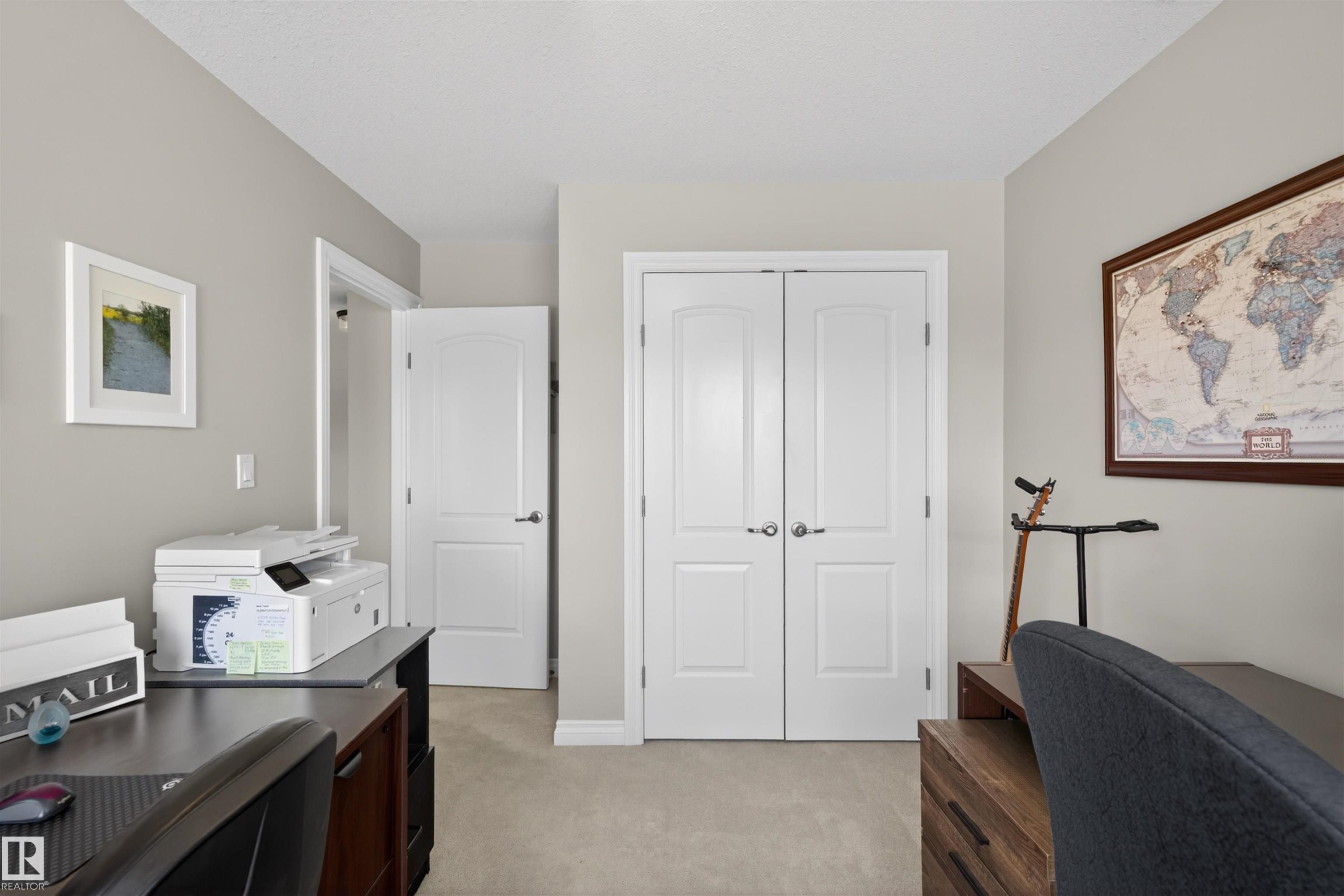 3353 Hilton Crescent, Edmonton, AB - Indoor