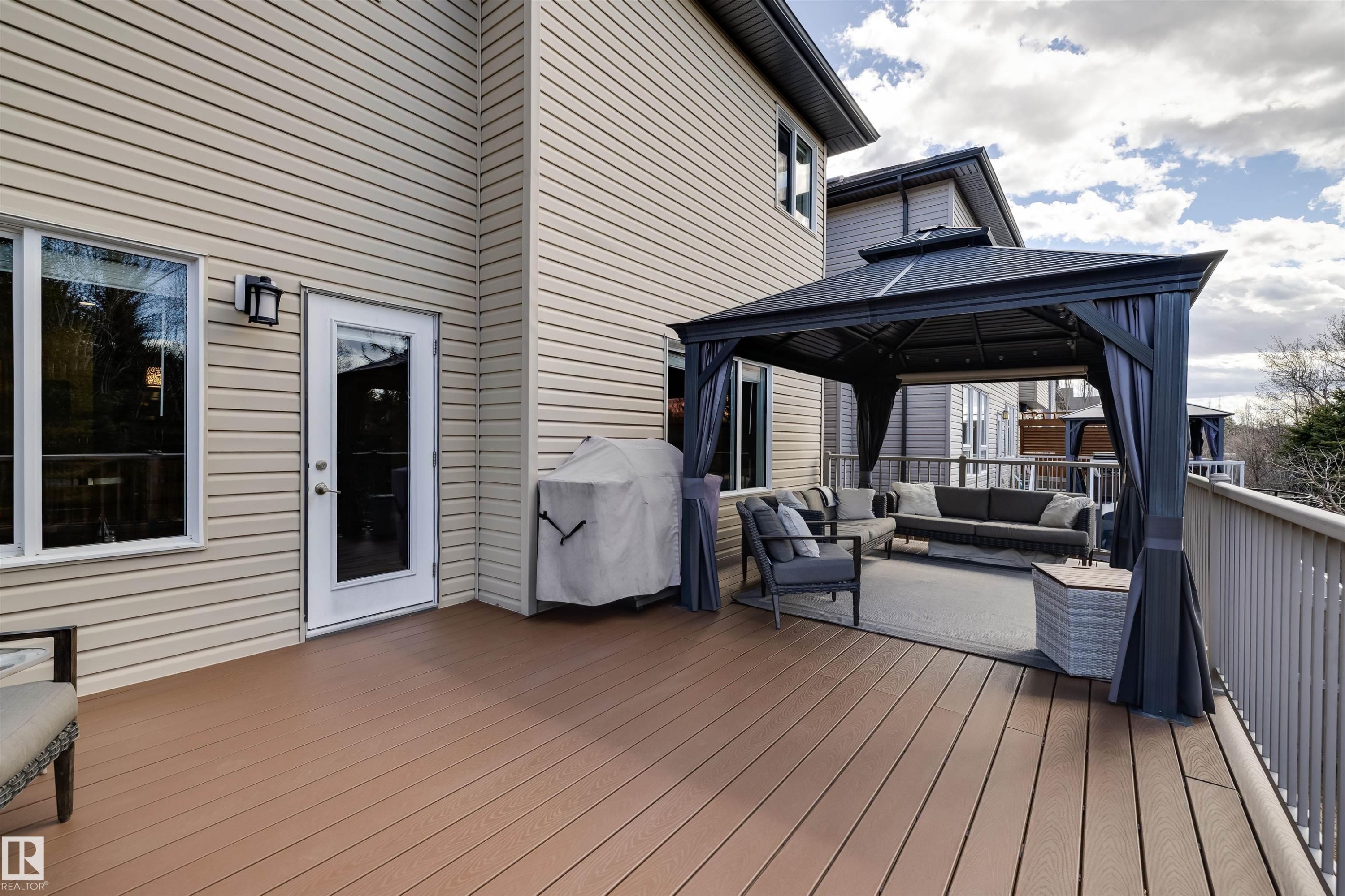 3353 Hilton Crescent, Edmonton, AB - Outdoor With Deck Patio Veranda With Exterior