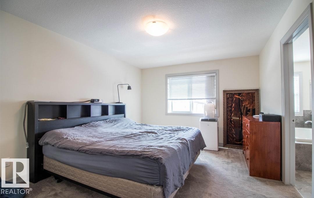 13855 143 Avenue, Edmonton, AB - Indoor Photo Showing Bedroom