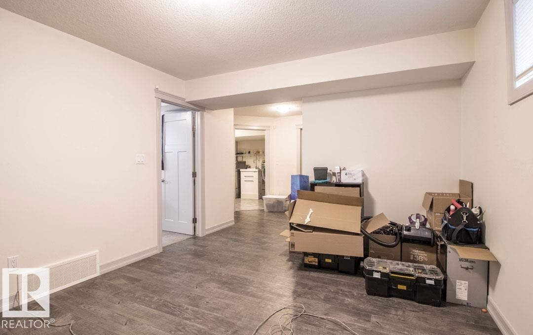 13855 143 Avenue, Edmonton, AB - Indoor Photo Showing Other Room