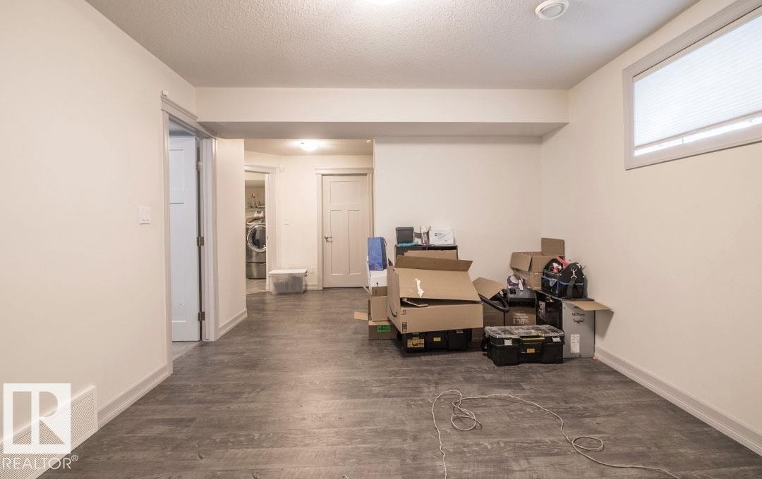 13855 143 Avenue, Edmonton, AB - Indoor Photo Showing Other Room