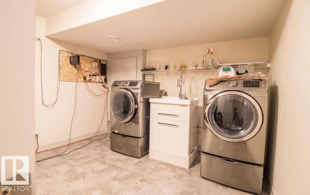 13855 143 Avenue, Edmonton, AB - Indoor Photo Showing Laundry Room