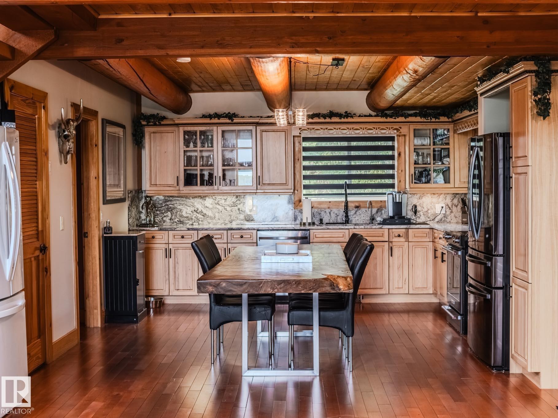 213 Lakeshore Drive, Rural Athabasca County, AB - Indoor
