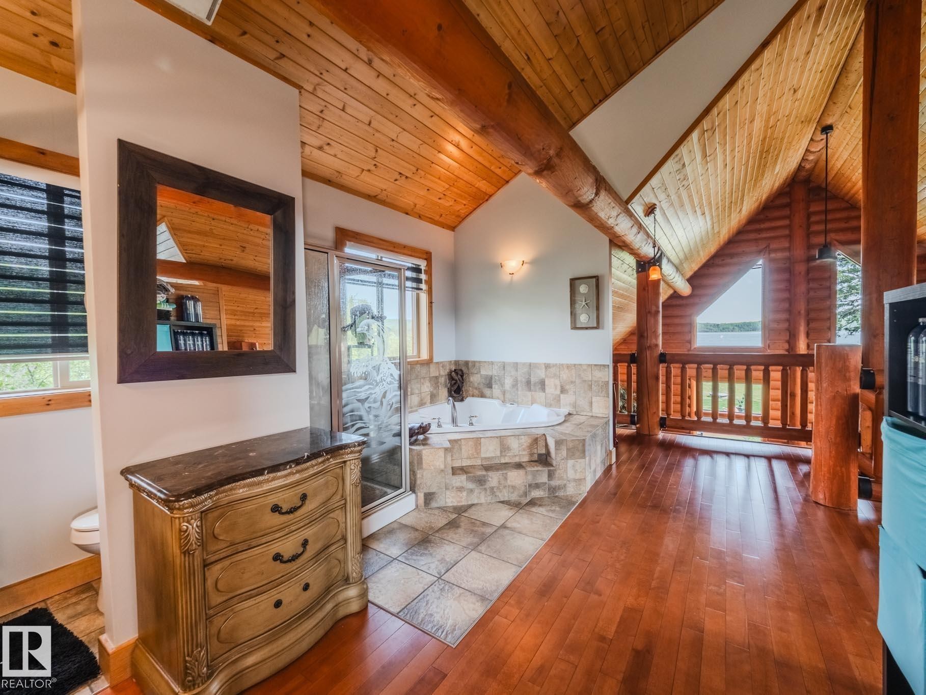 213 Lakeshore Drive, Rural Athabasca County, AB - Indoor