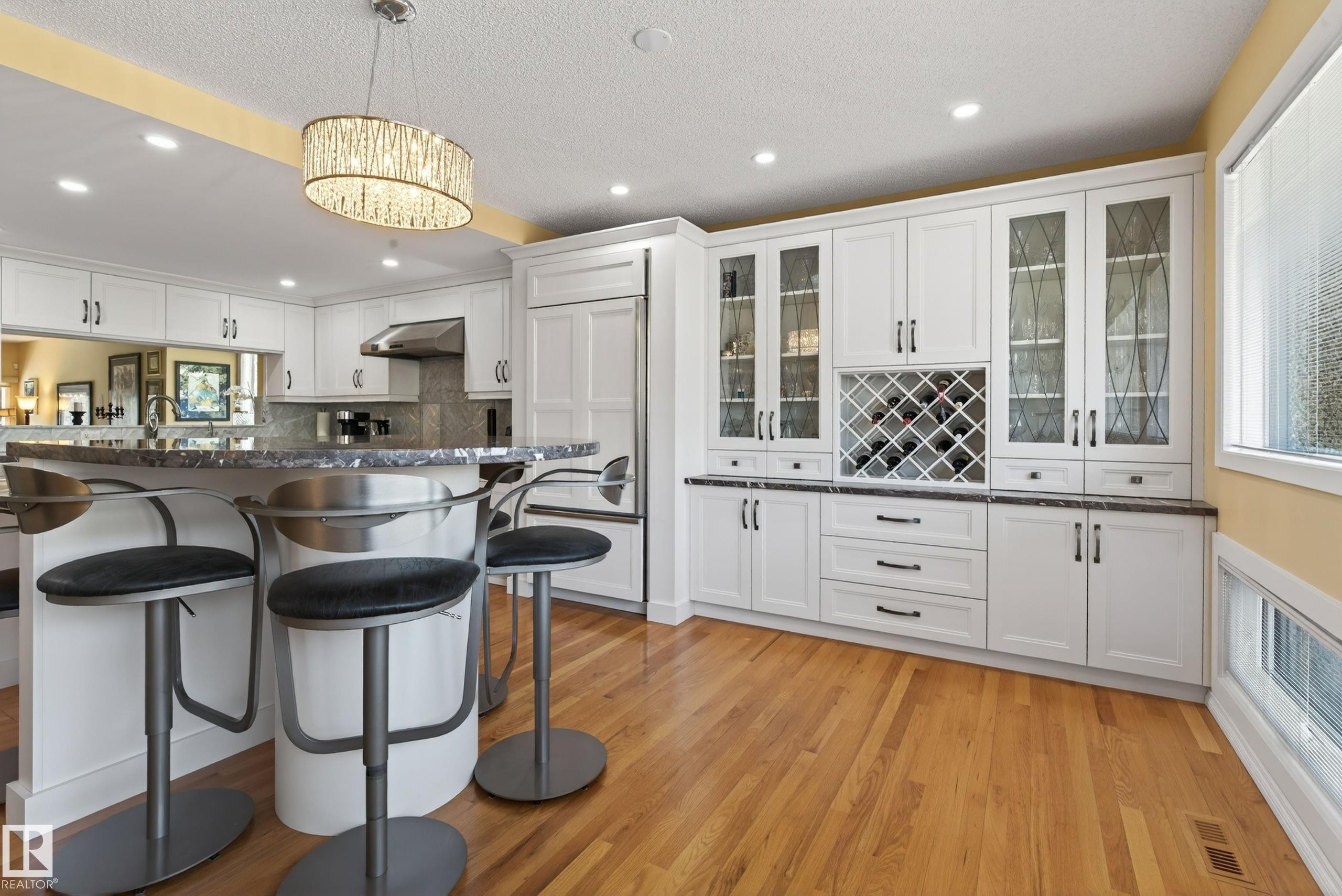 76 Willow Way, Edmonton, AB - Indoor Photo Showing Kitchen With Double Sink