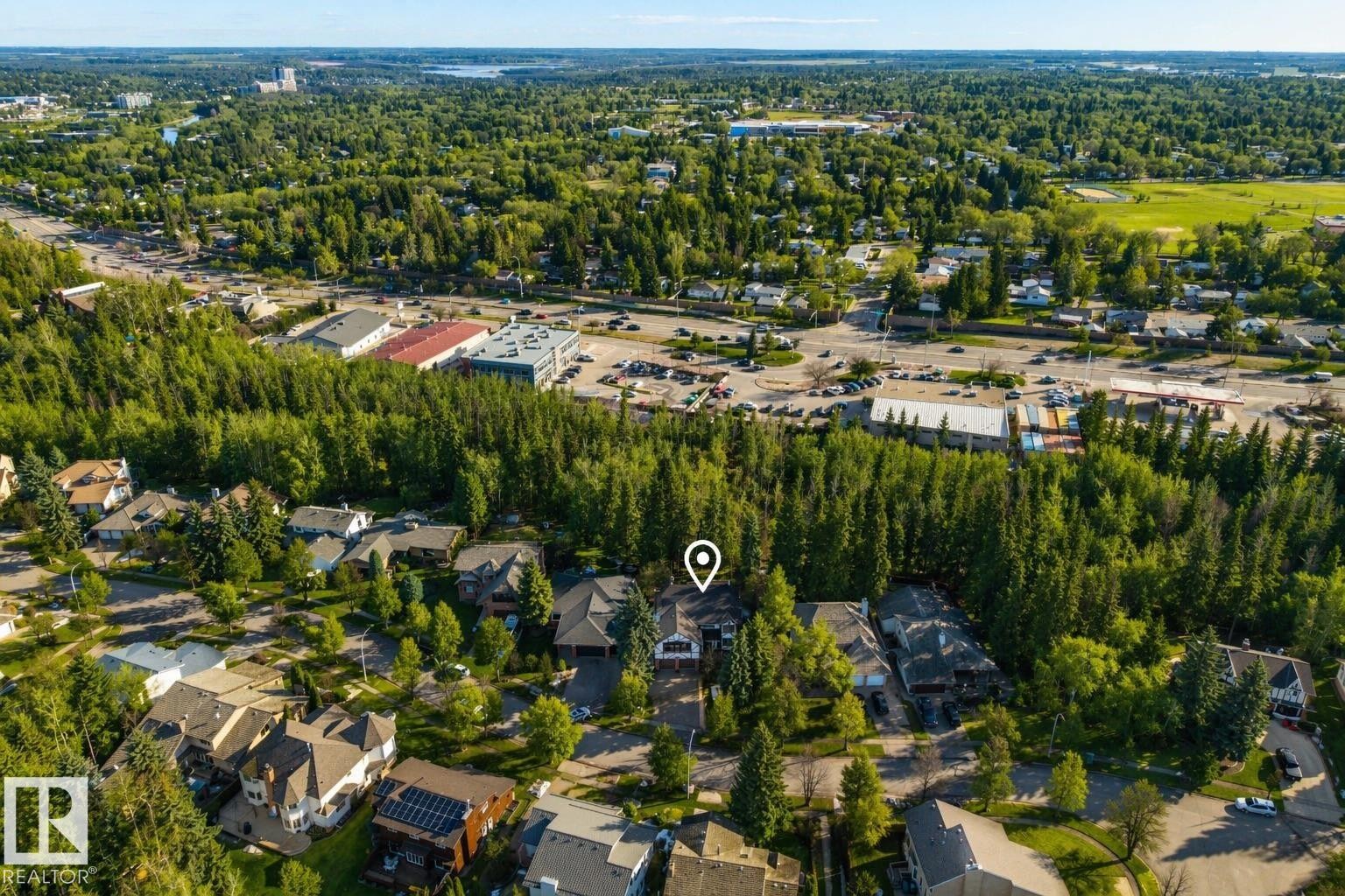Residential neighborhood featuring mature trees and a curvilinear street layout - 33 Glen Meadow Crescent, St. Albert, AB - Outdoor With View