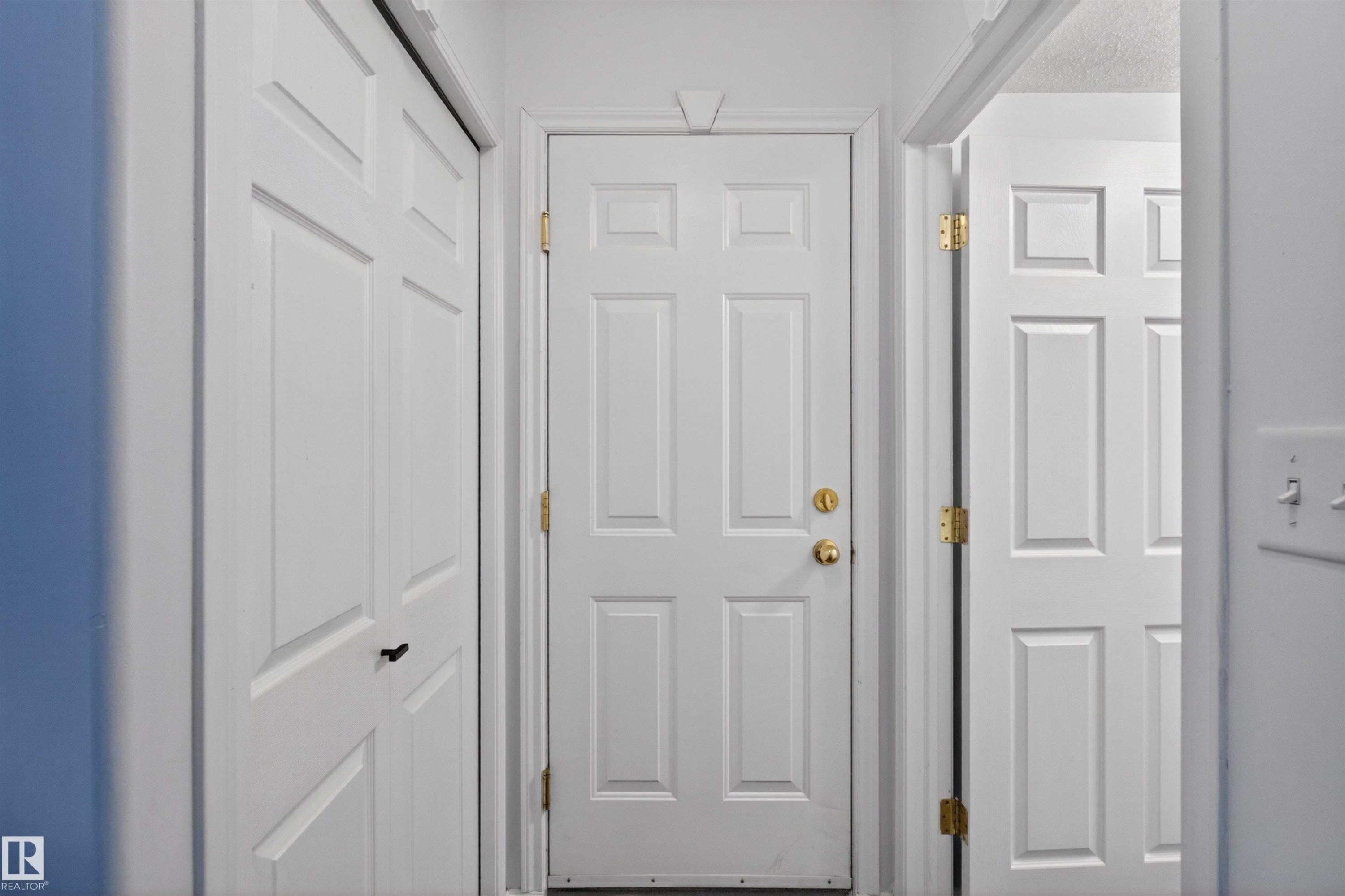 Image quality insufficient for description - 6 1237 Carter Crest Road, Edmonton, AB