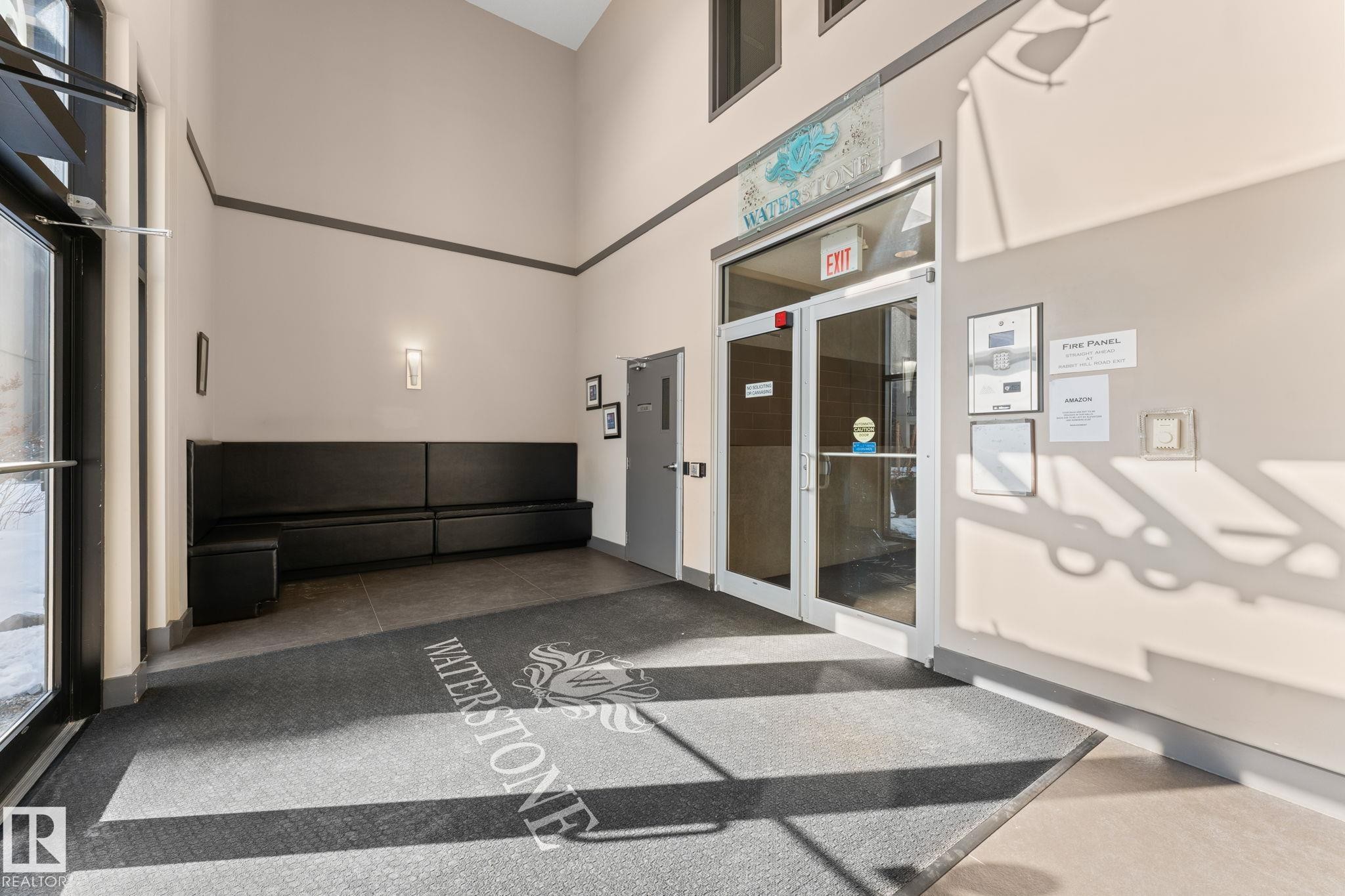 251 6079 Maynard Way, Edmonton, AB - Indoor Photo Showing Other Room