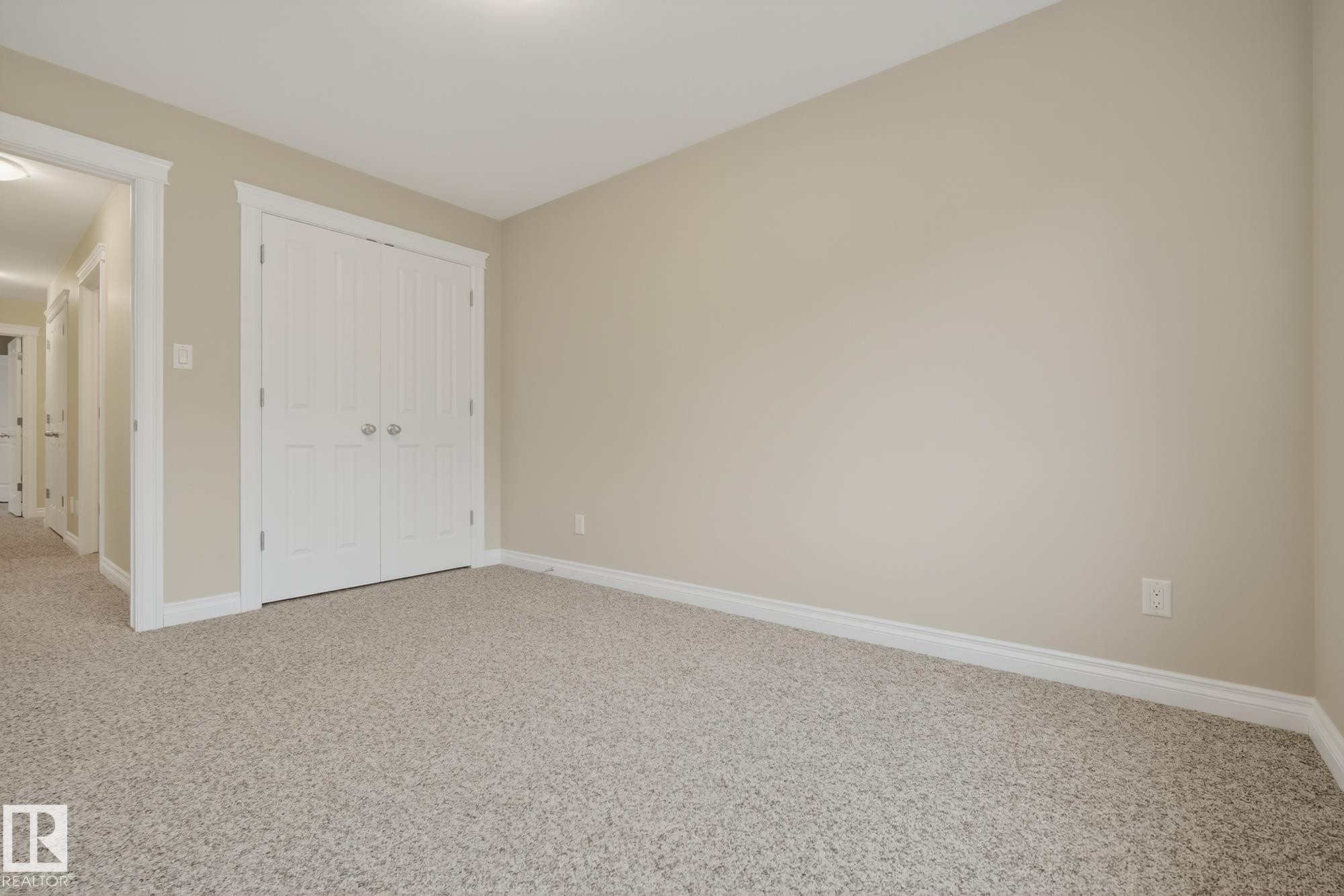 11106 76 Avenue, Edmonton, AB - Indoor Photo Showing Other Room