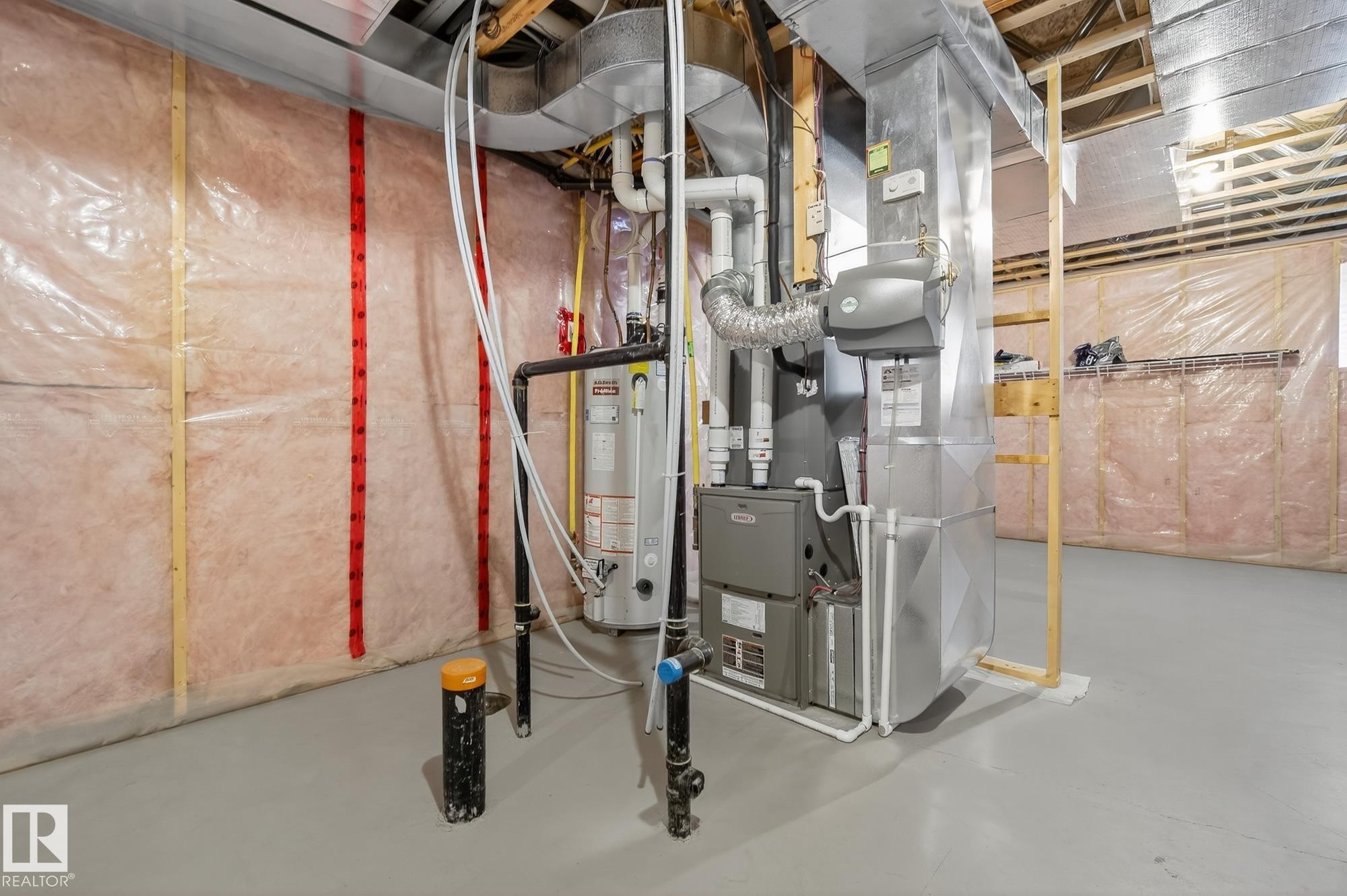 11106 76 Avenue, Edmonton, AB - Indoor Photo Showing Basement