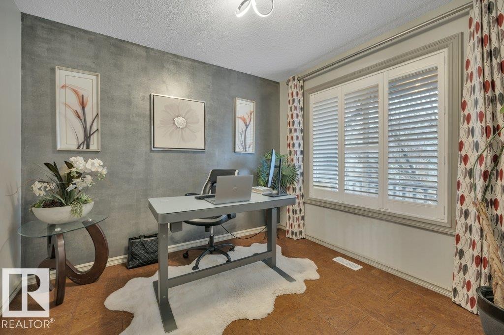 1611 63 Street, Edmonton, AB - Indoor Photo Showing Office