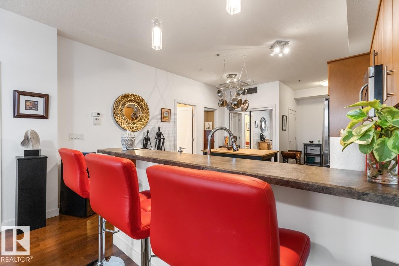 406 10808 71 Avenue, Edmonton, AB - Indoor Photo Showing Other Room