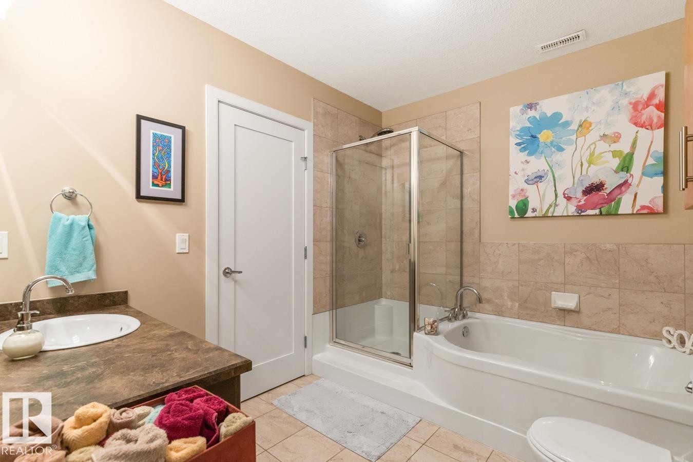 406 10808 71 Avenue, Edmonton, AB - Indoor Photo Showing Bathroom