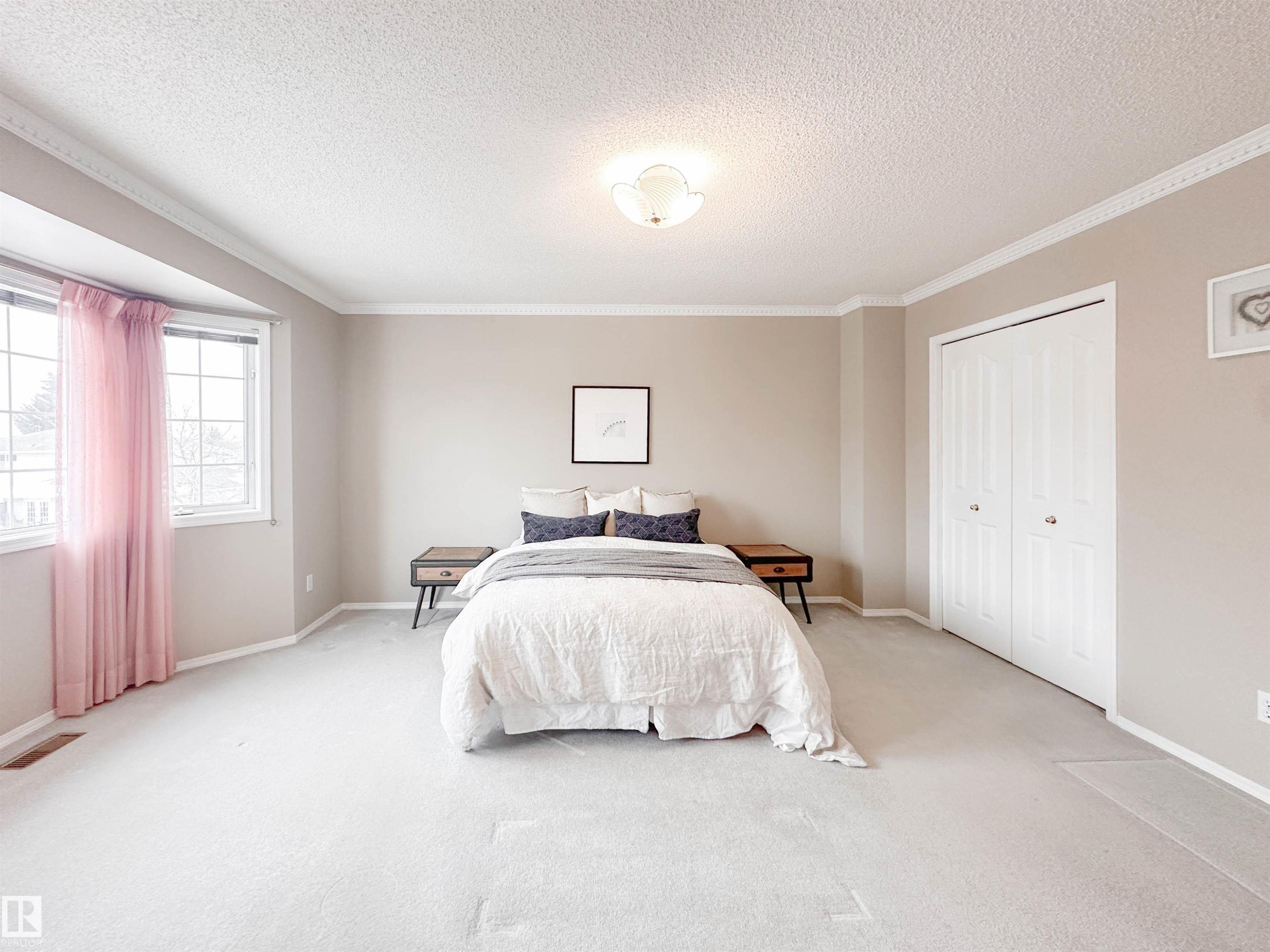 3 10 Devon Close, St. Albert, AB - Indoor Photo Showing Bedroom